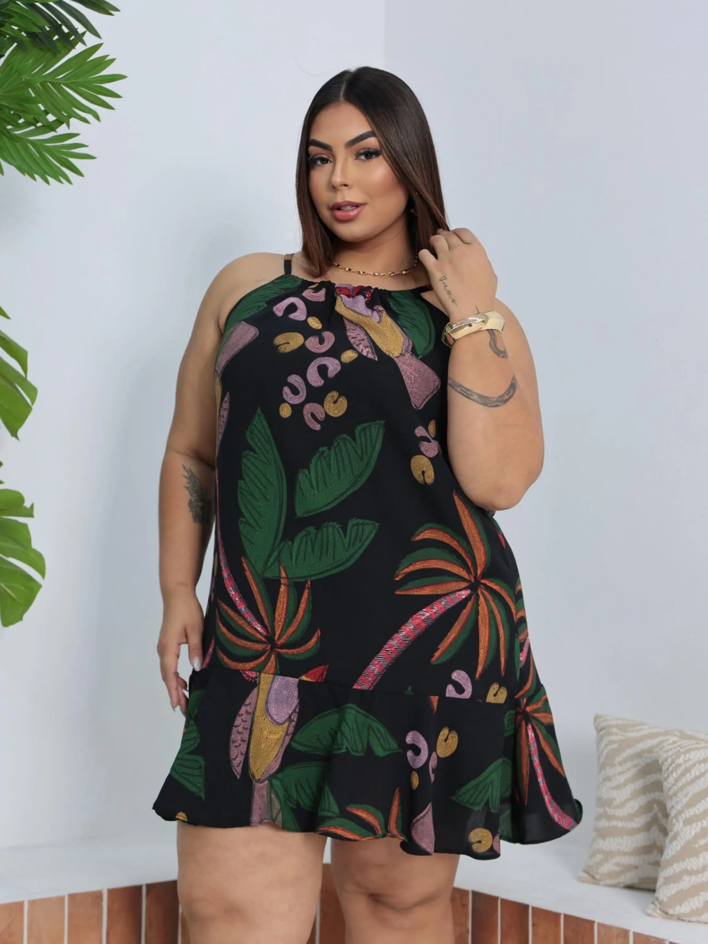 Vestido alcinha babado Plus Size