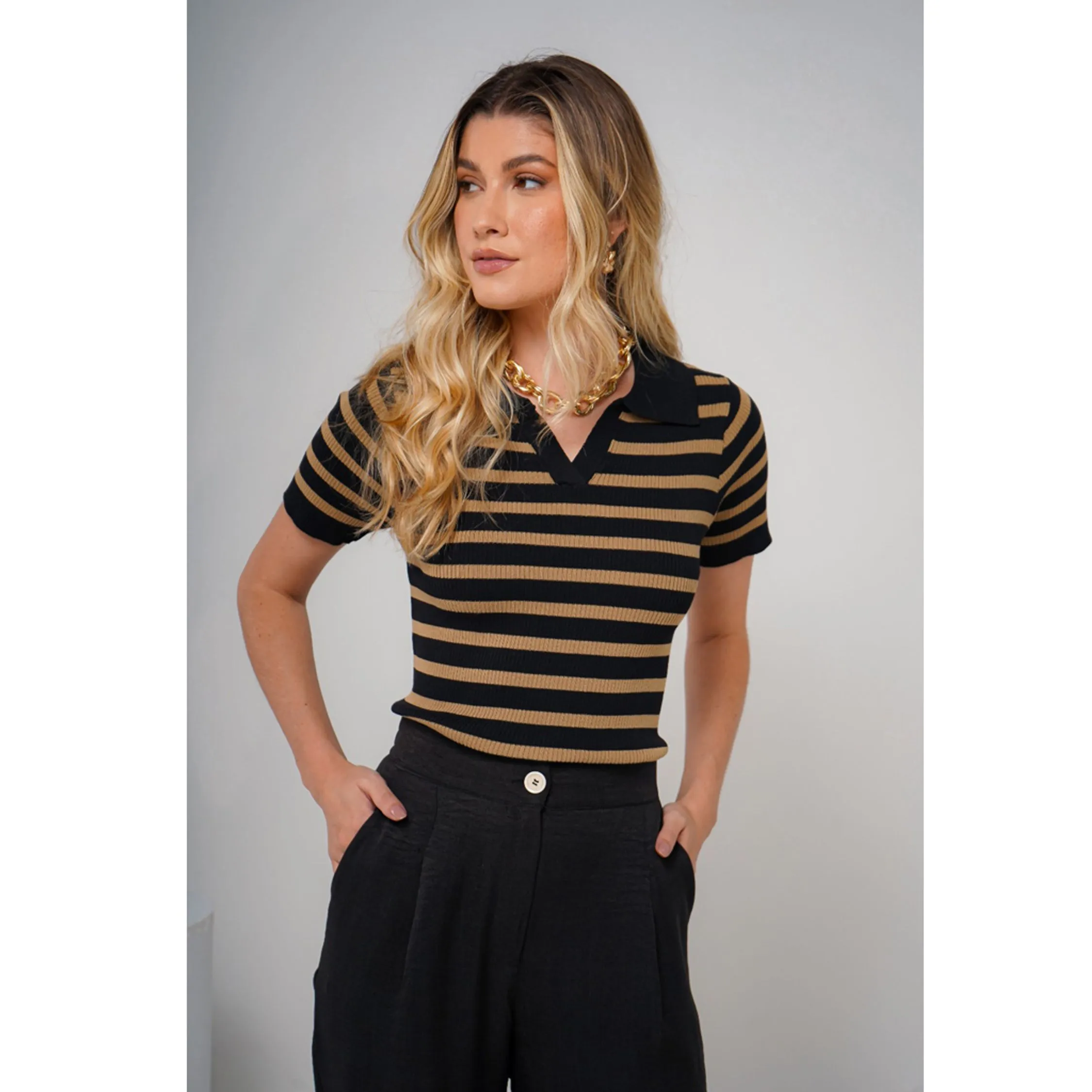 Blusa Canelada Gola Polo