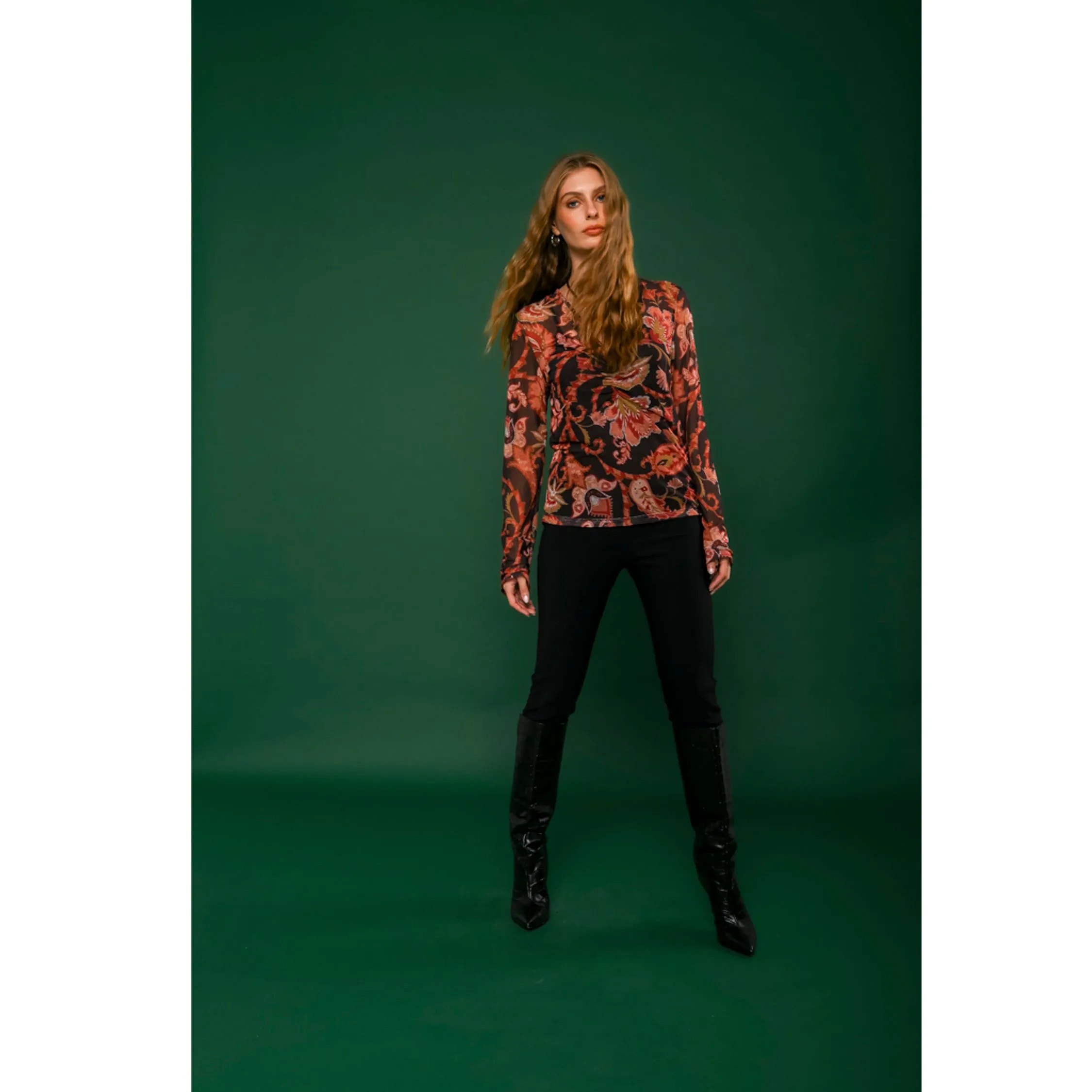 Blusa Decote V Franzido Katharine