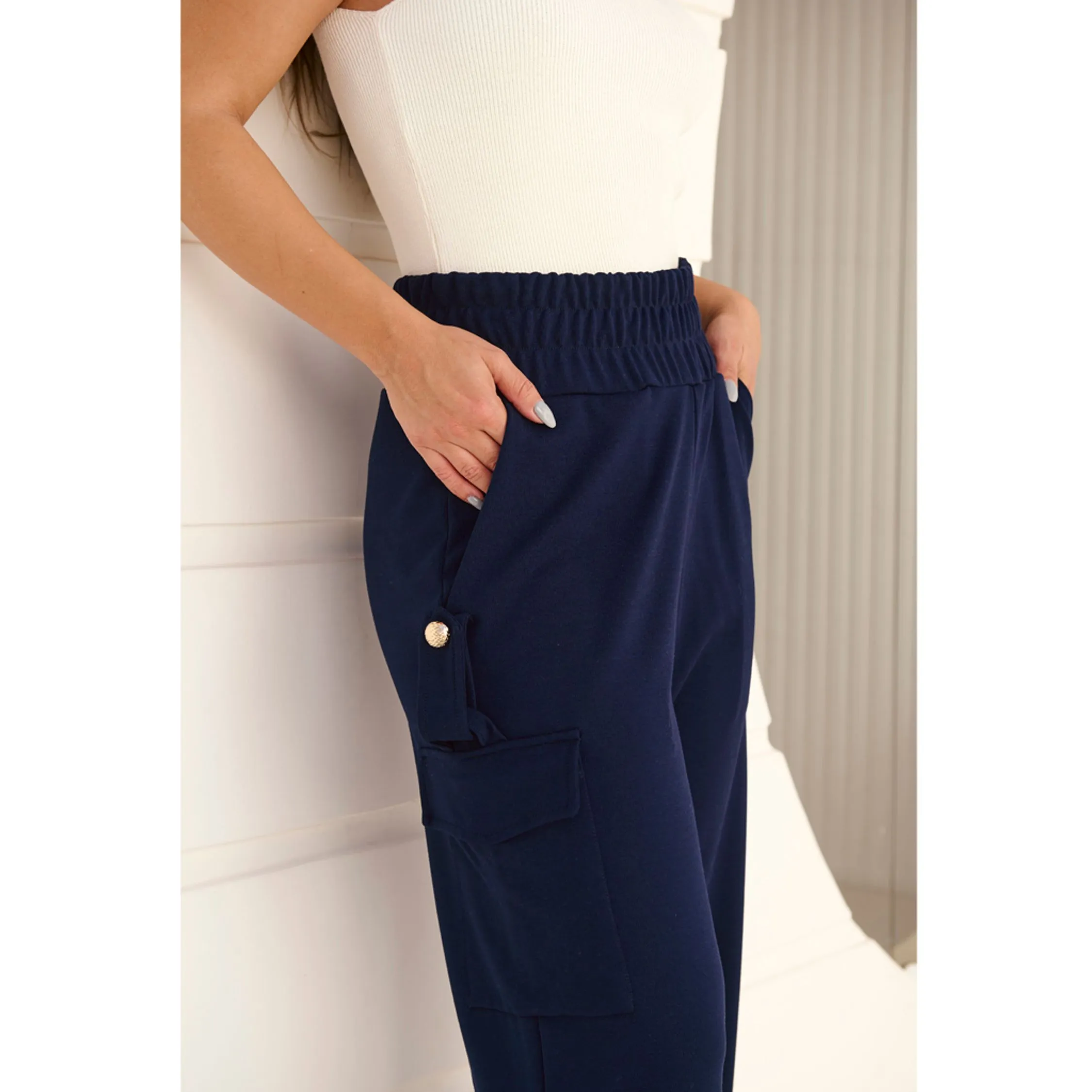 Calça com Bolso Cargo Stella