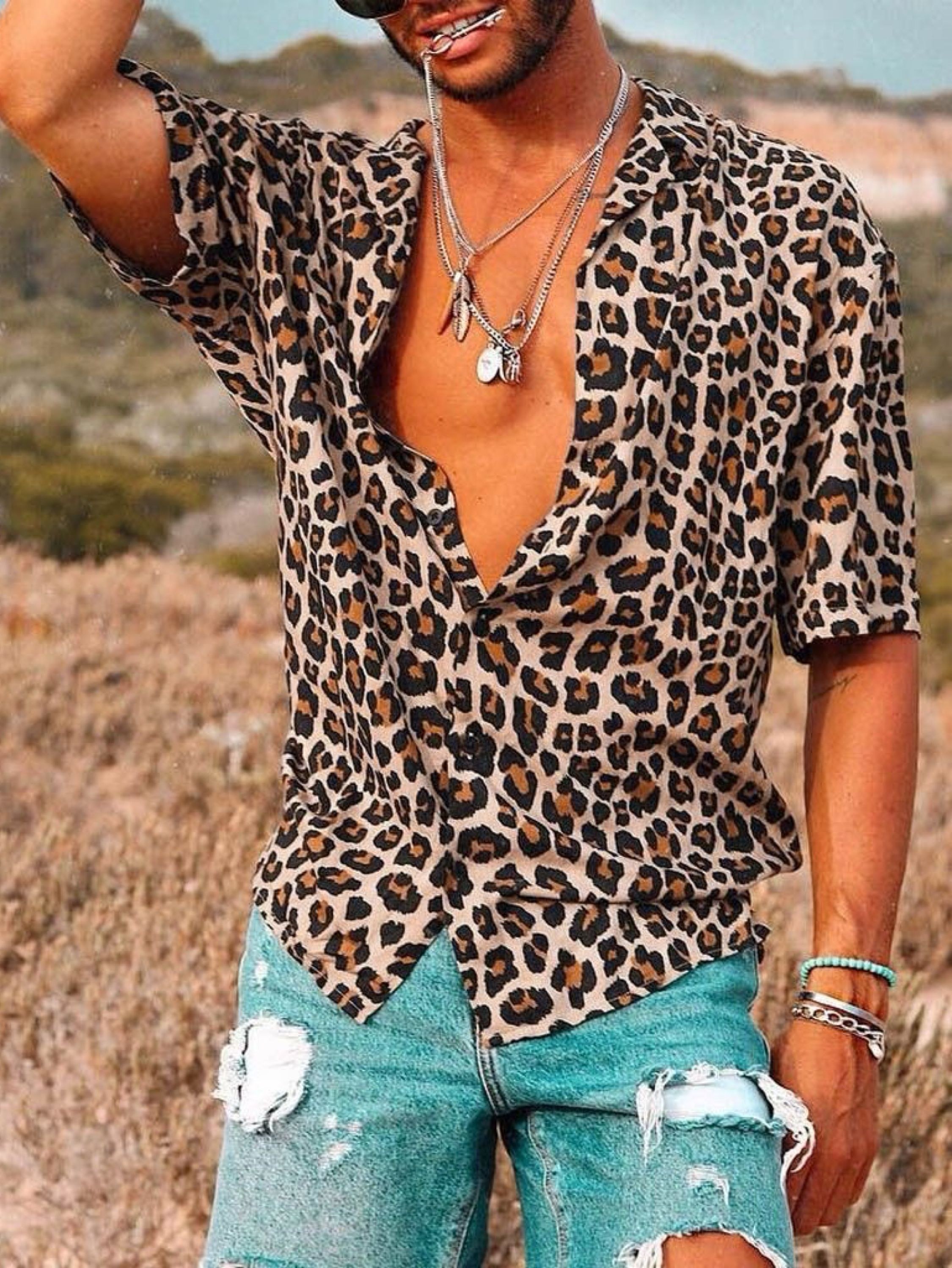 camisa masculina com estampa de leopardo verão