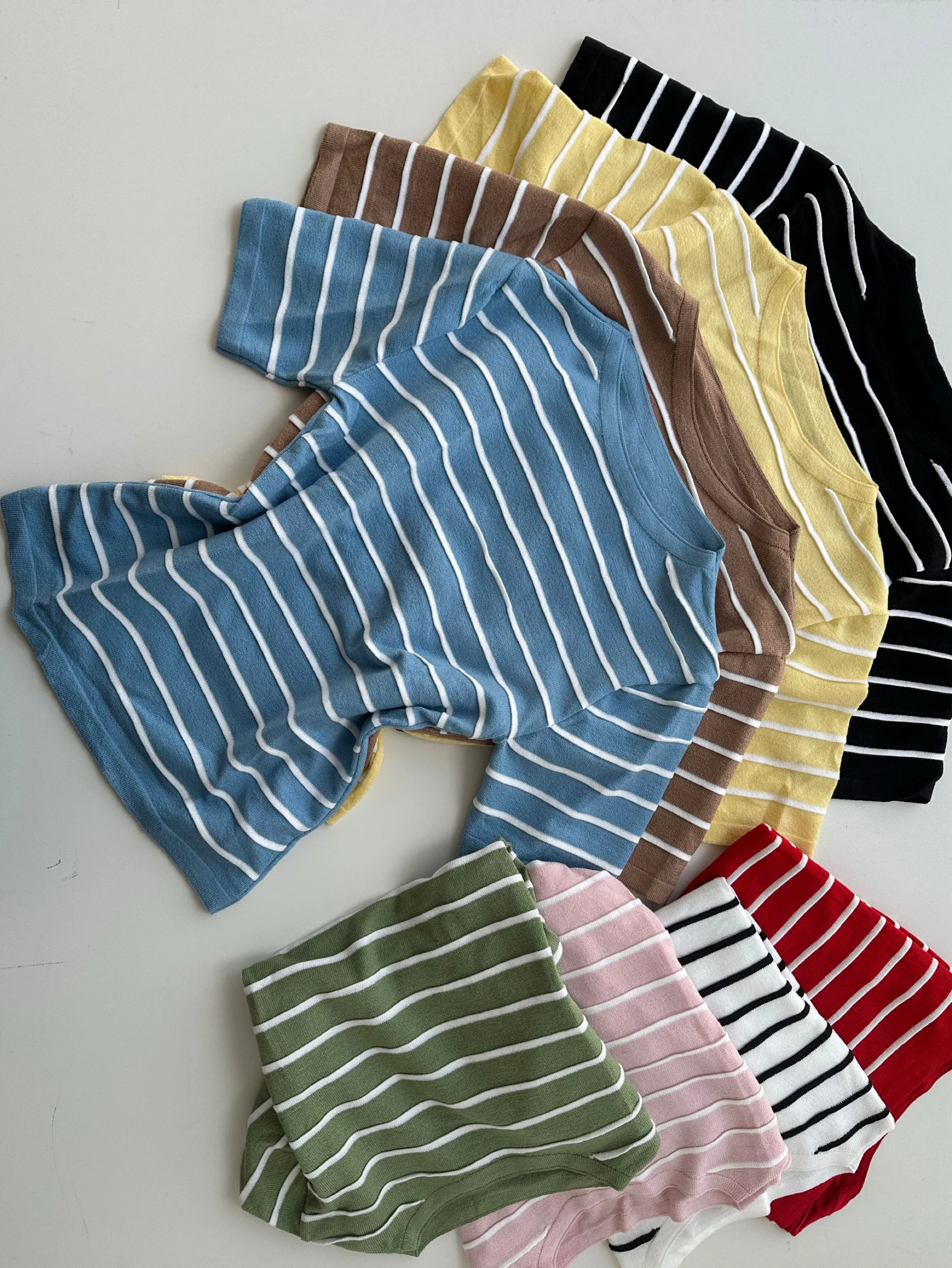 Blusa listrado com cores colorido