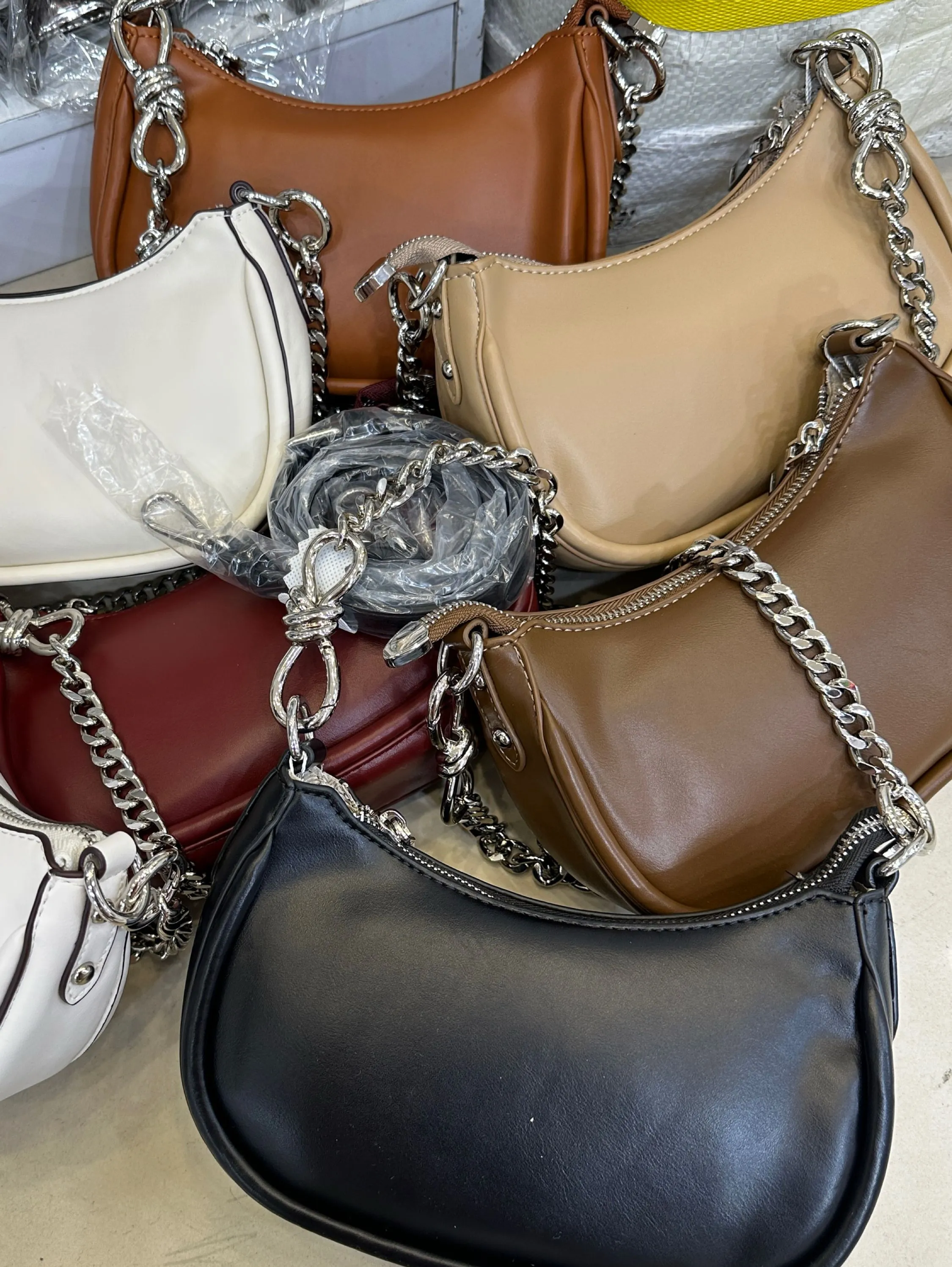 Bolsa feminina F074