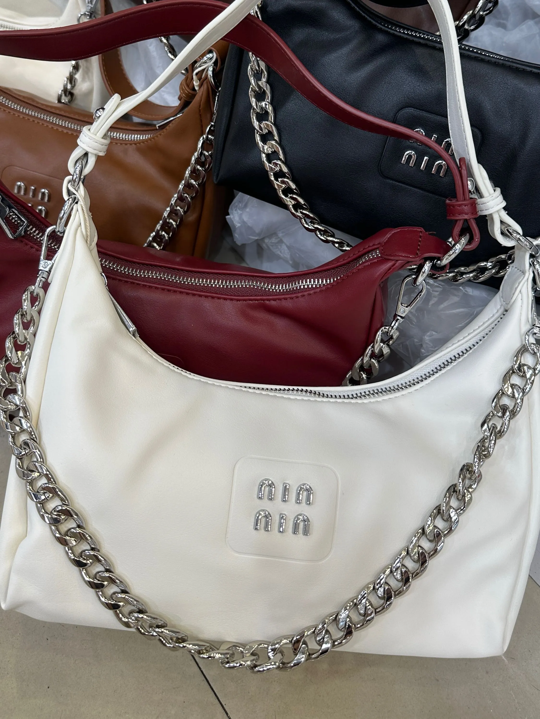 bolsa Miumiu 08040