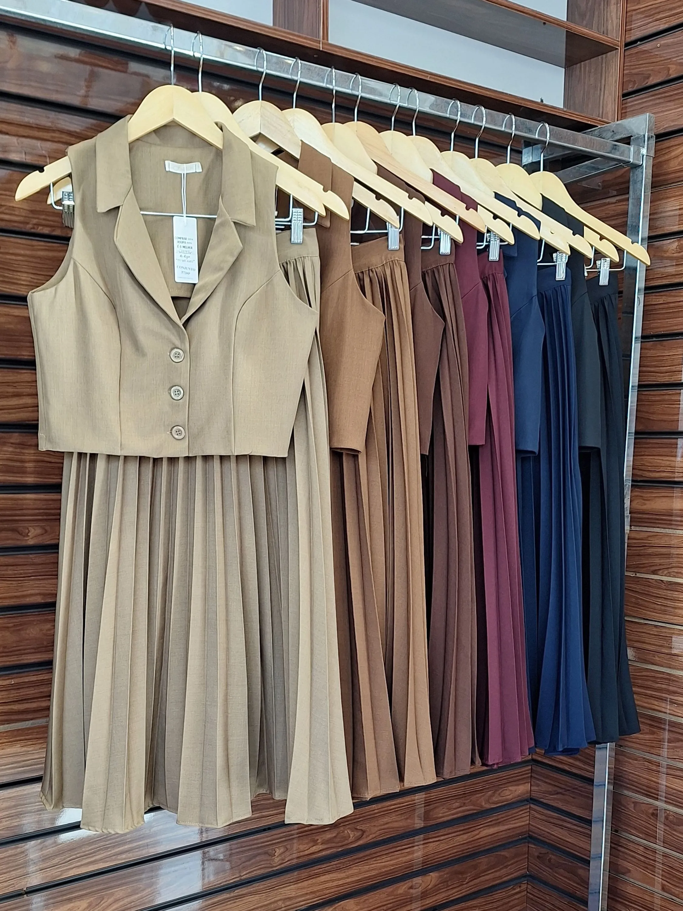 Conjunto  Saia Plissada