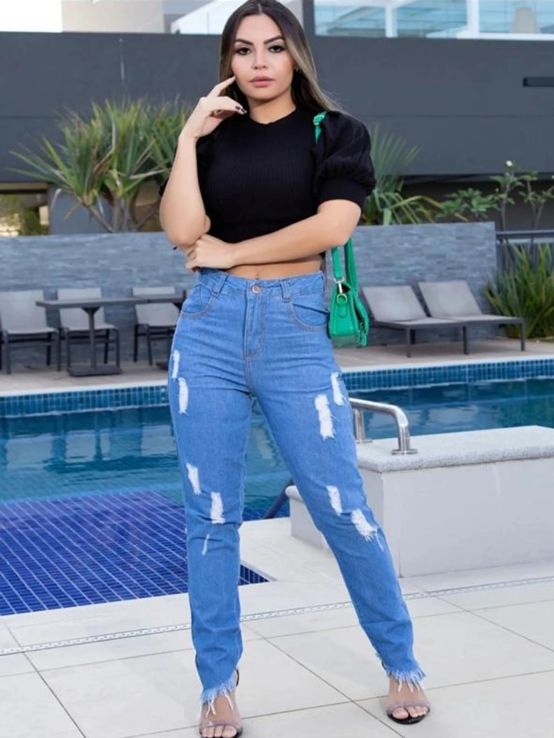 Calça jeans mom feminina lavagem médio
