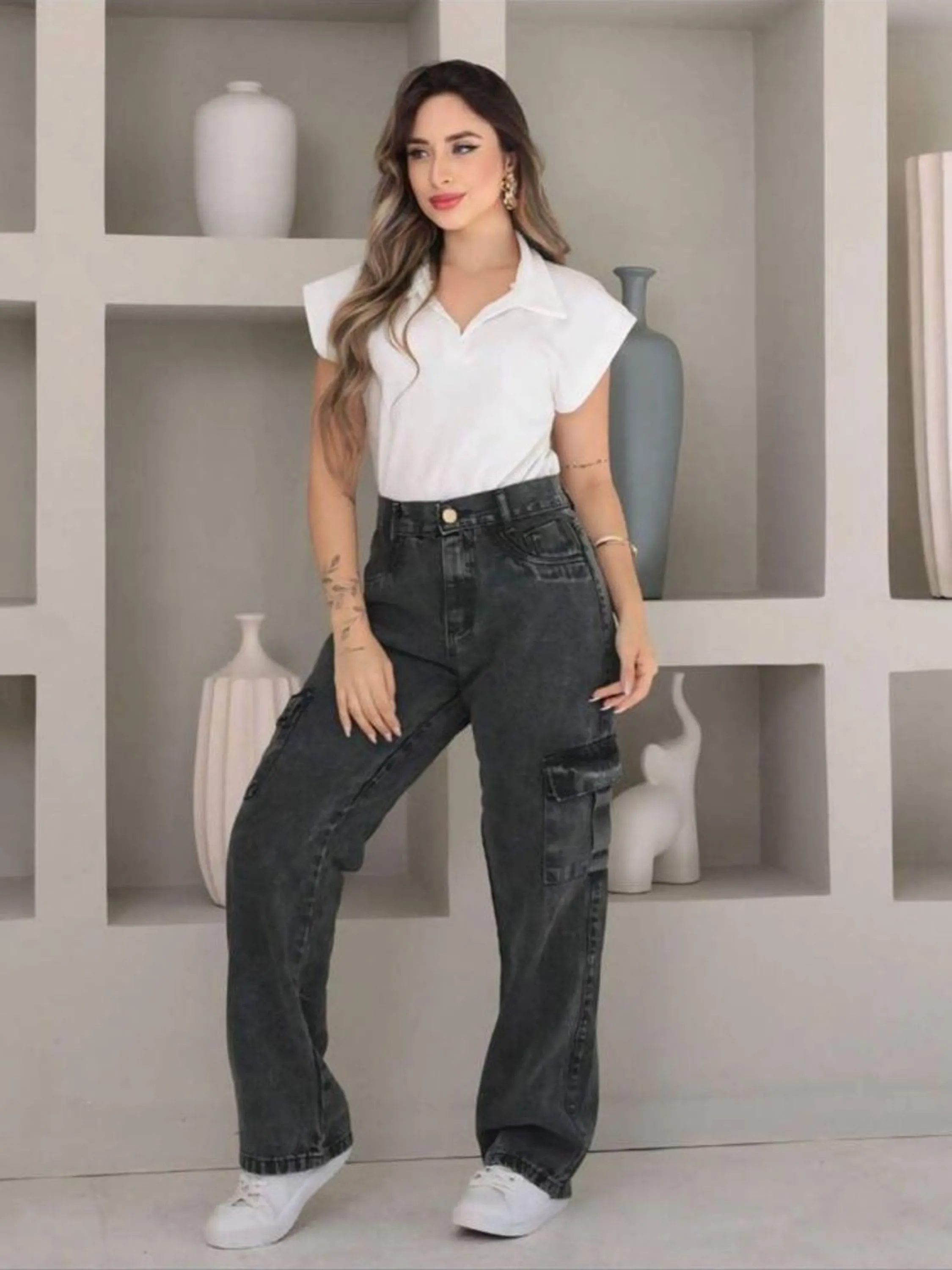 Calça jeans feminina cargo preto grafite.