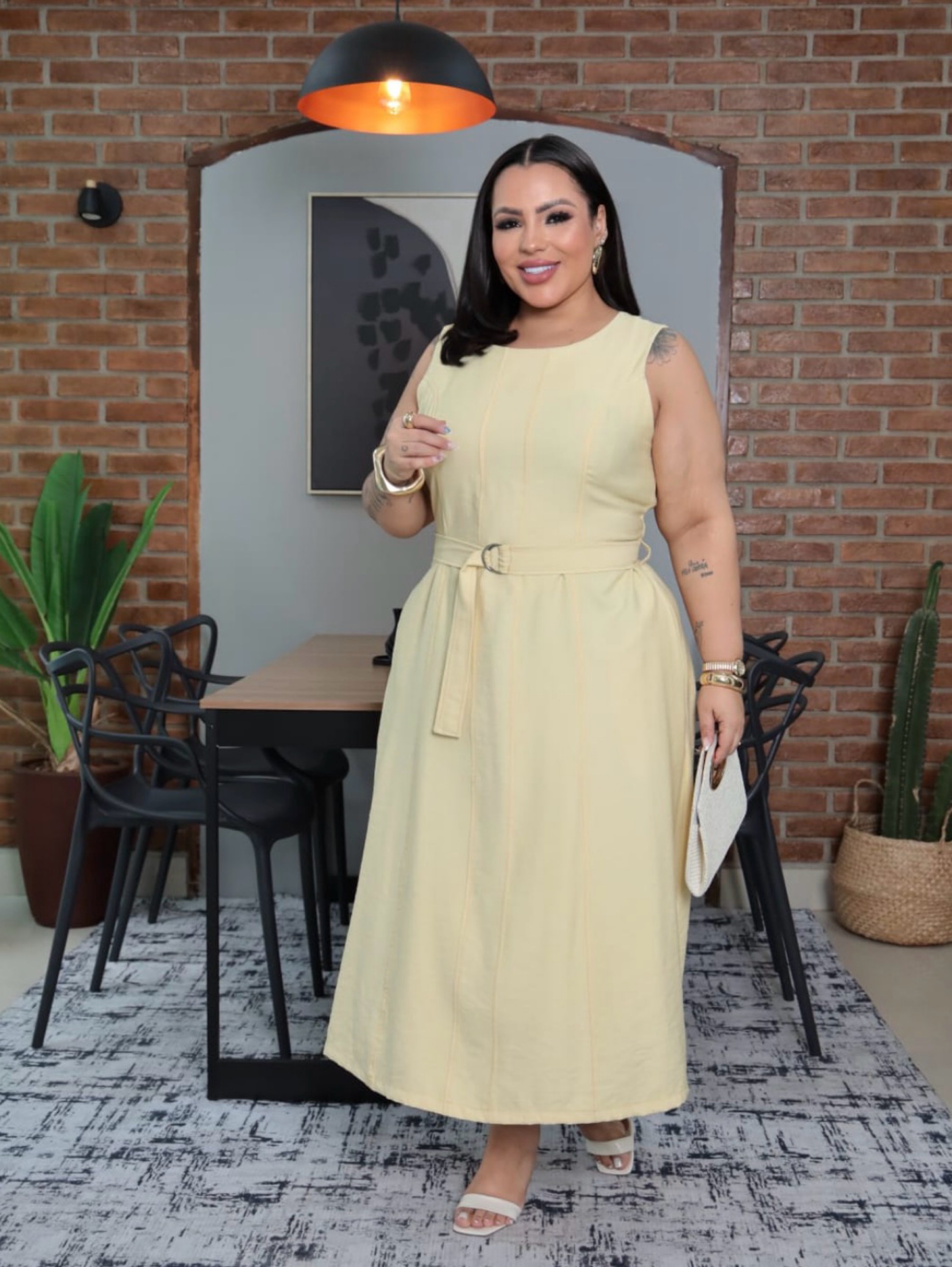 Vestido regata mídi plus size uv