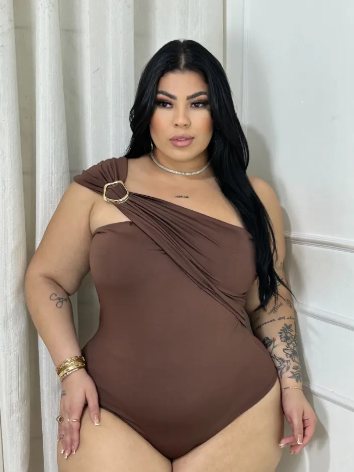 Body multiformas plus size