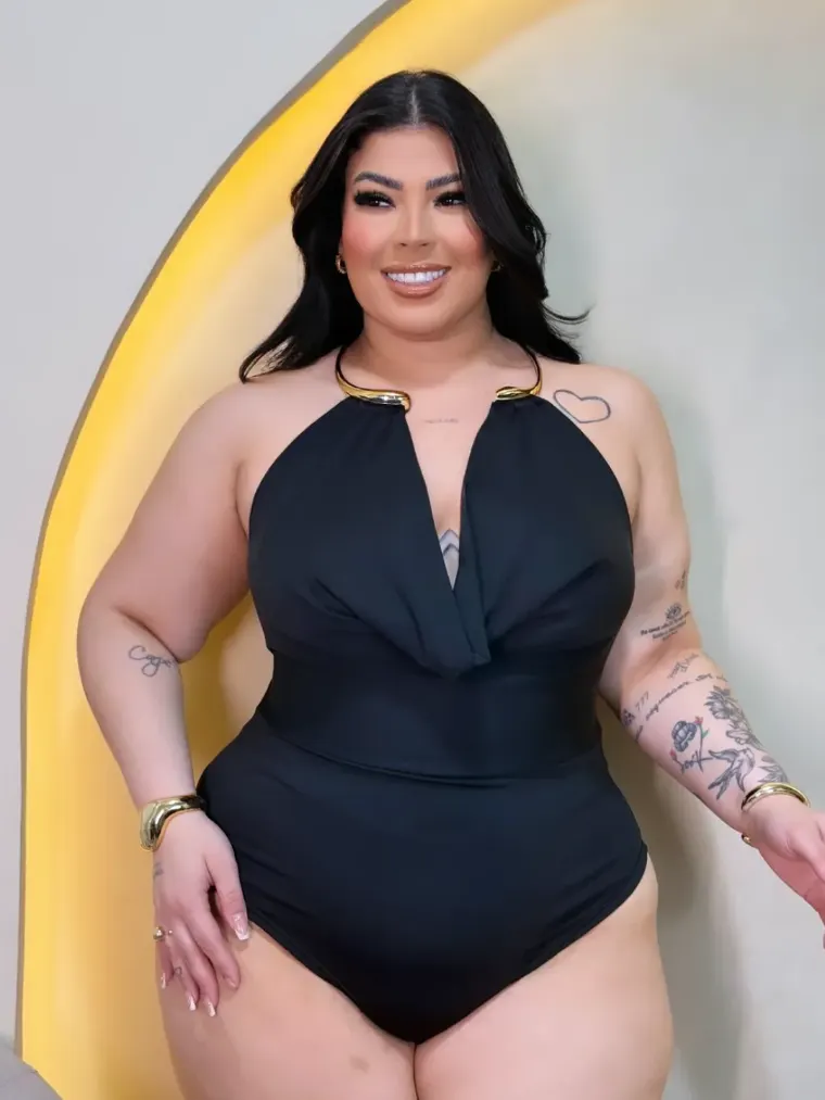 Body Plus Size Halter Neck com Detalhe Metalizado nes