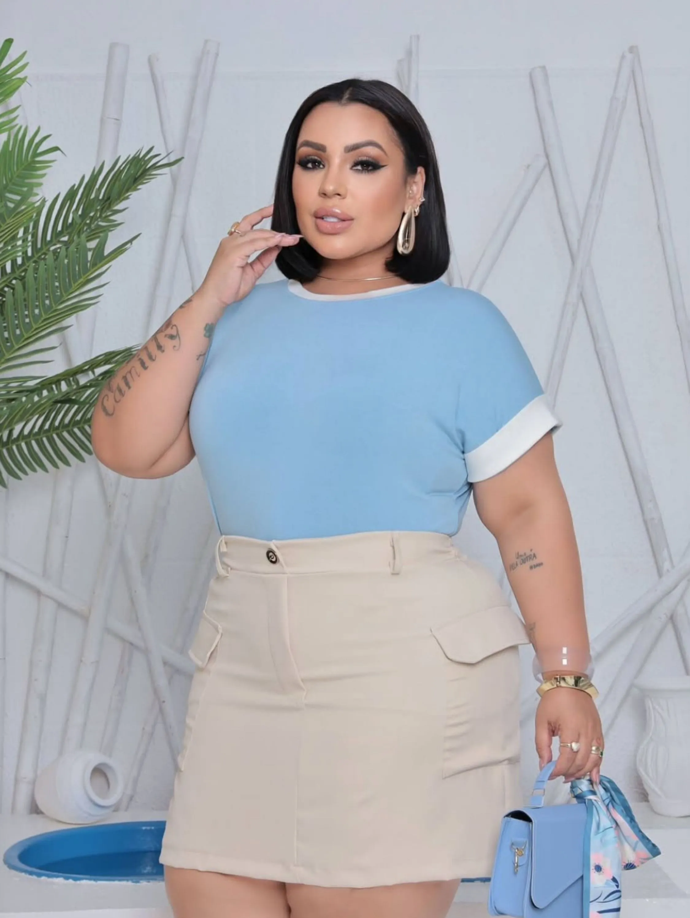 Blusa bicolor plus size