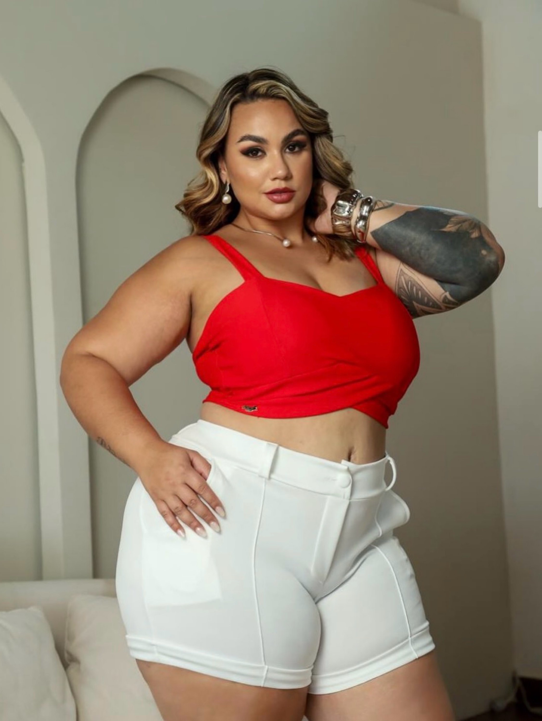 Shorts botão plus size neoprene