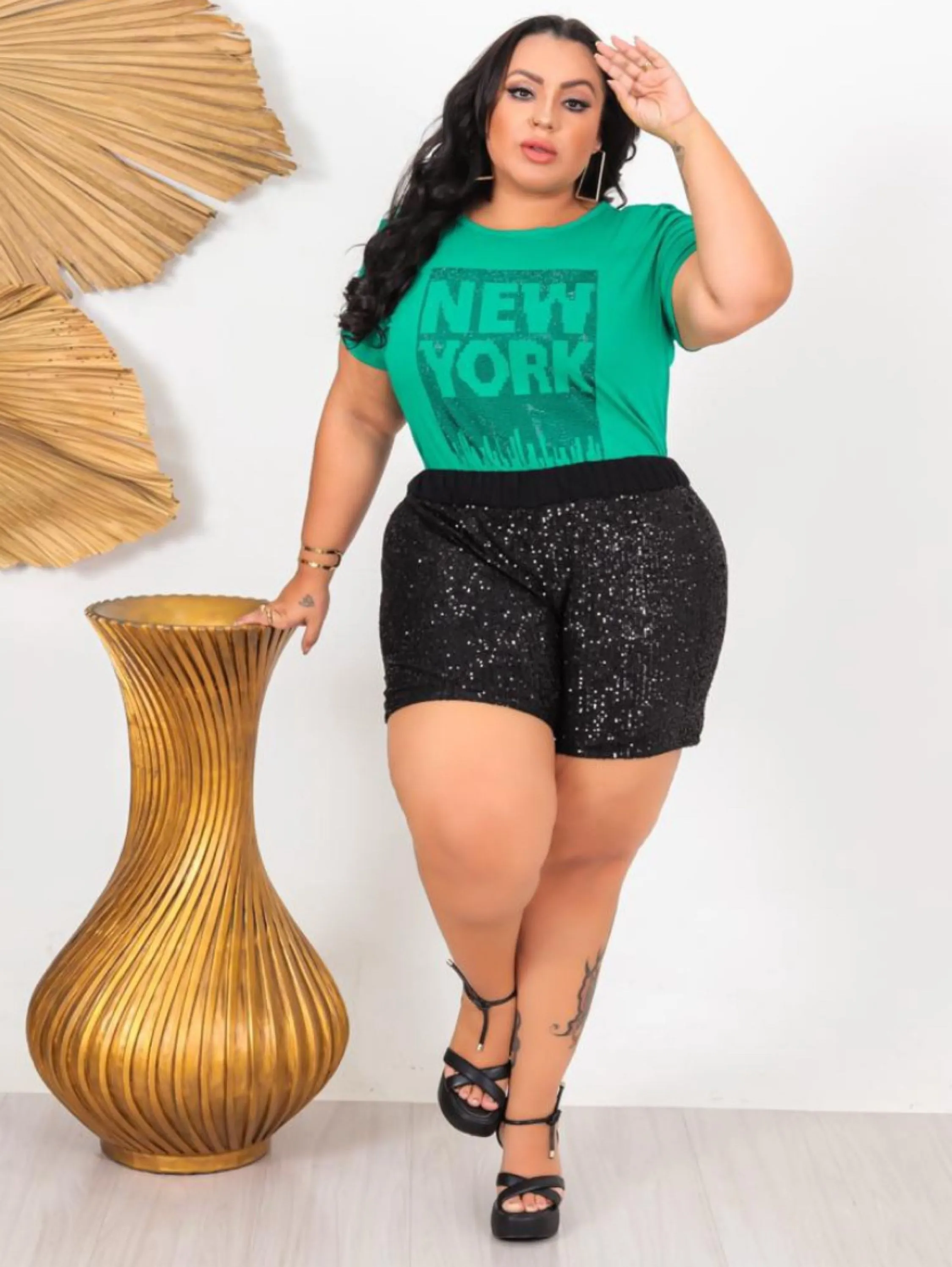 Shorts paetê plus size