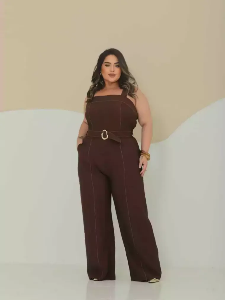Macacão aviamento regata plus size key
