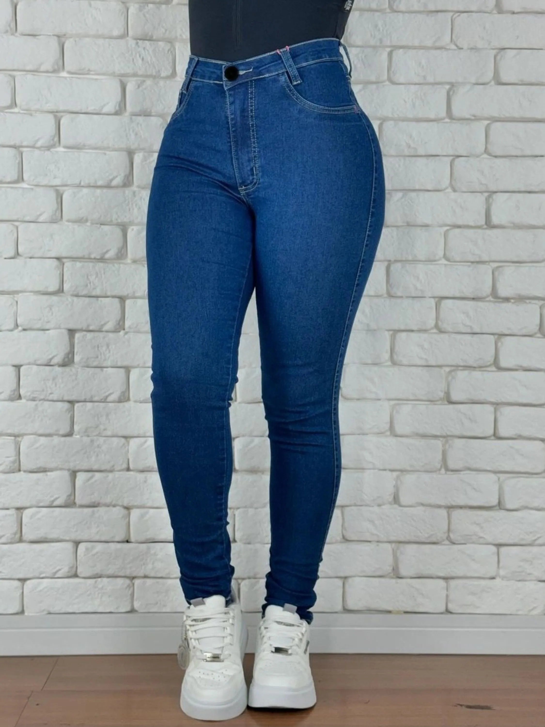 Calça jeans skinny feminina