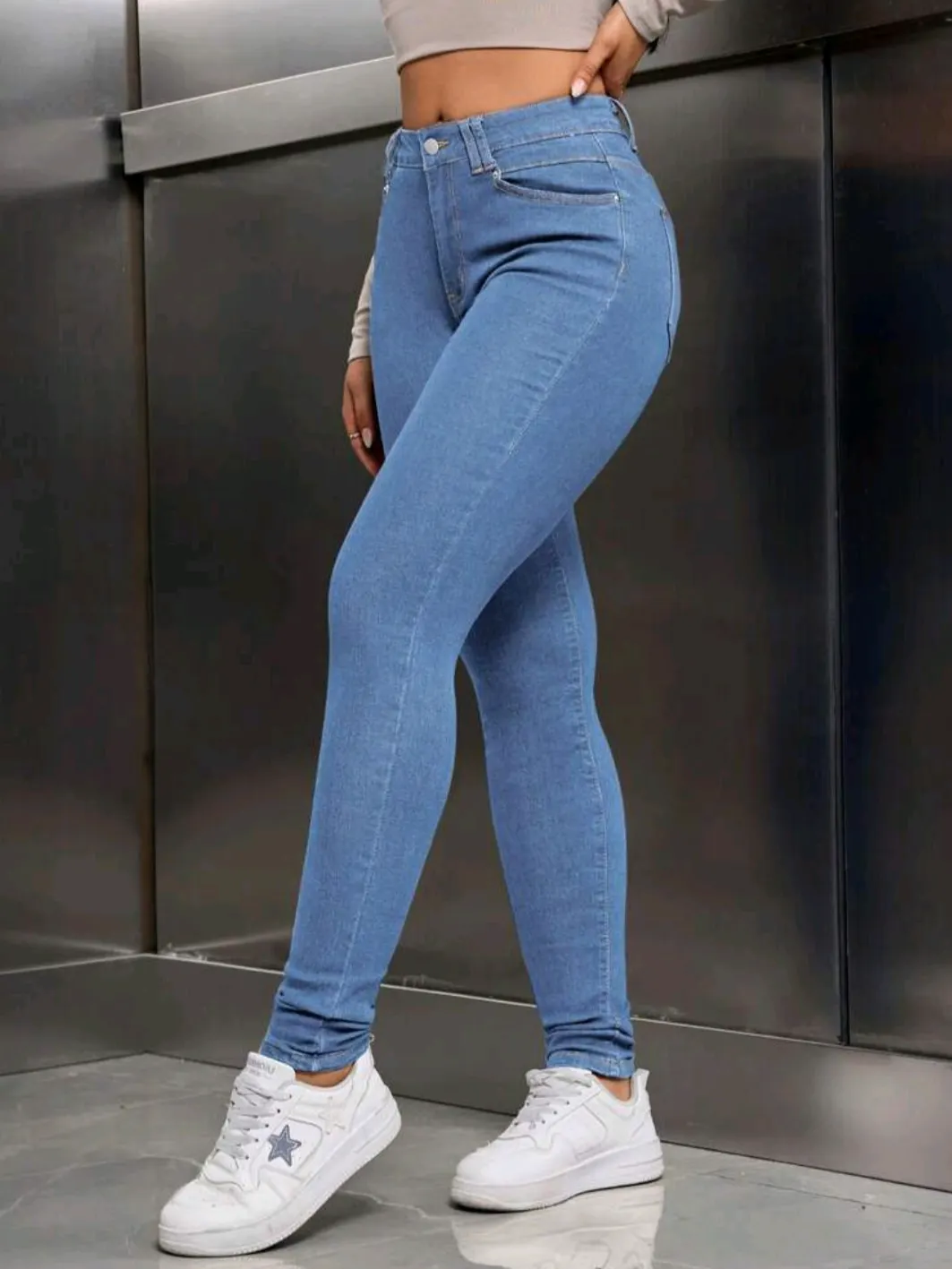 Calça jeans skinny feminina