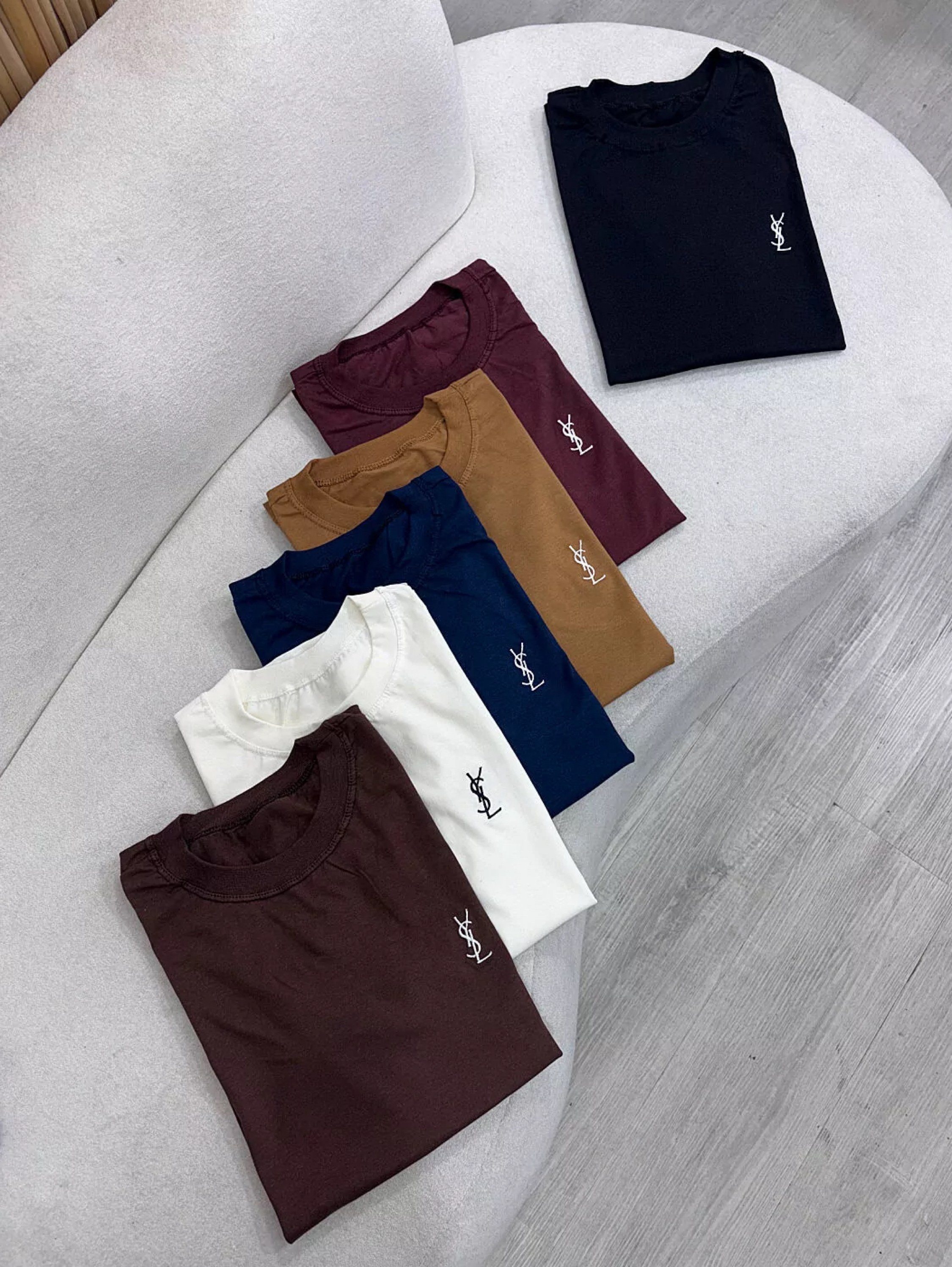 T-shirt bordado 100% algodão