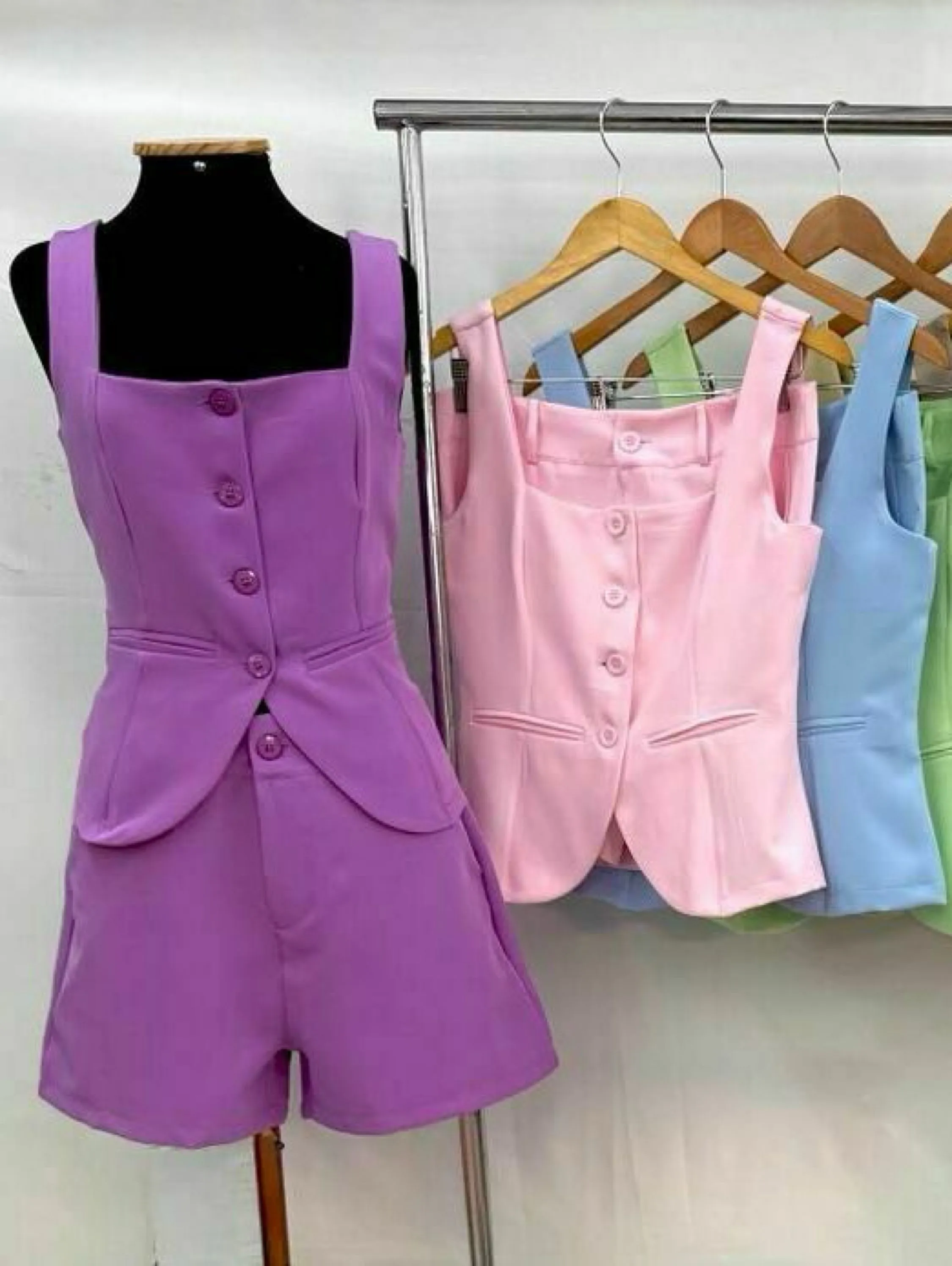 Conjunto alfaiataria short + colete