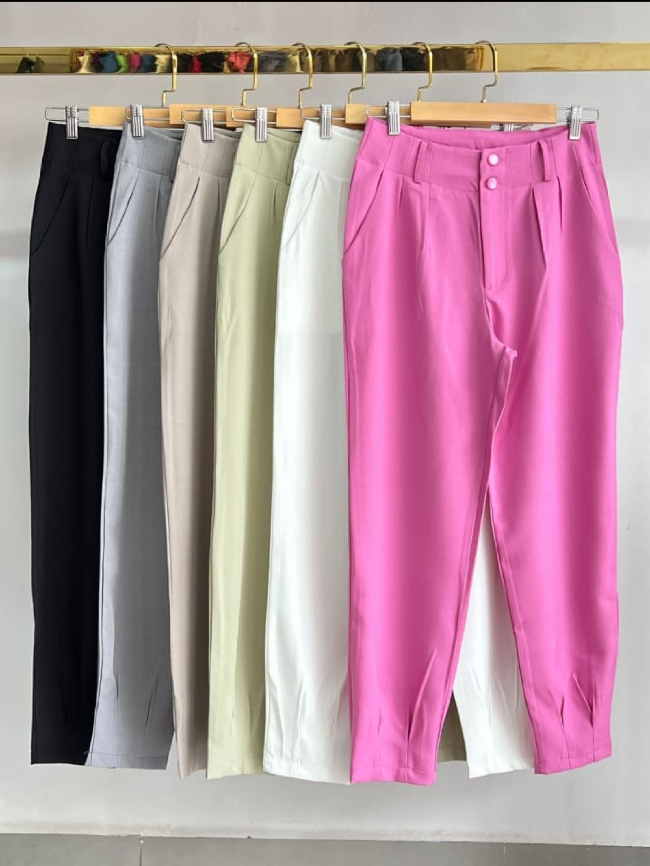 Calça cenoura em alfaiataria two Way