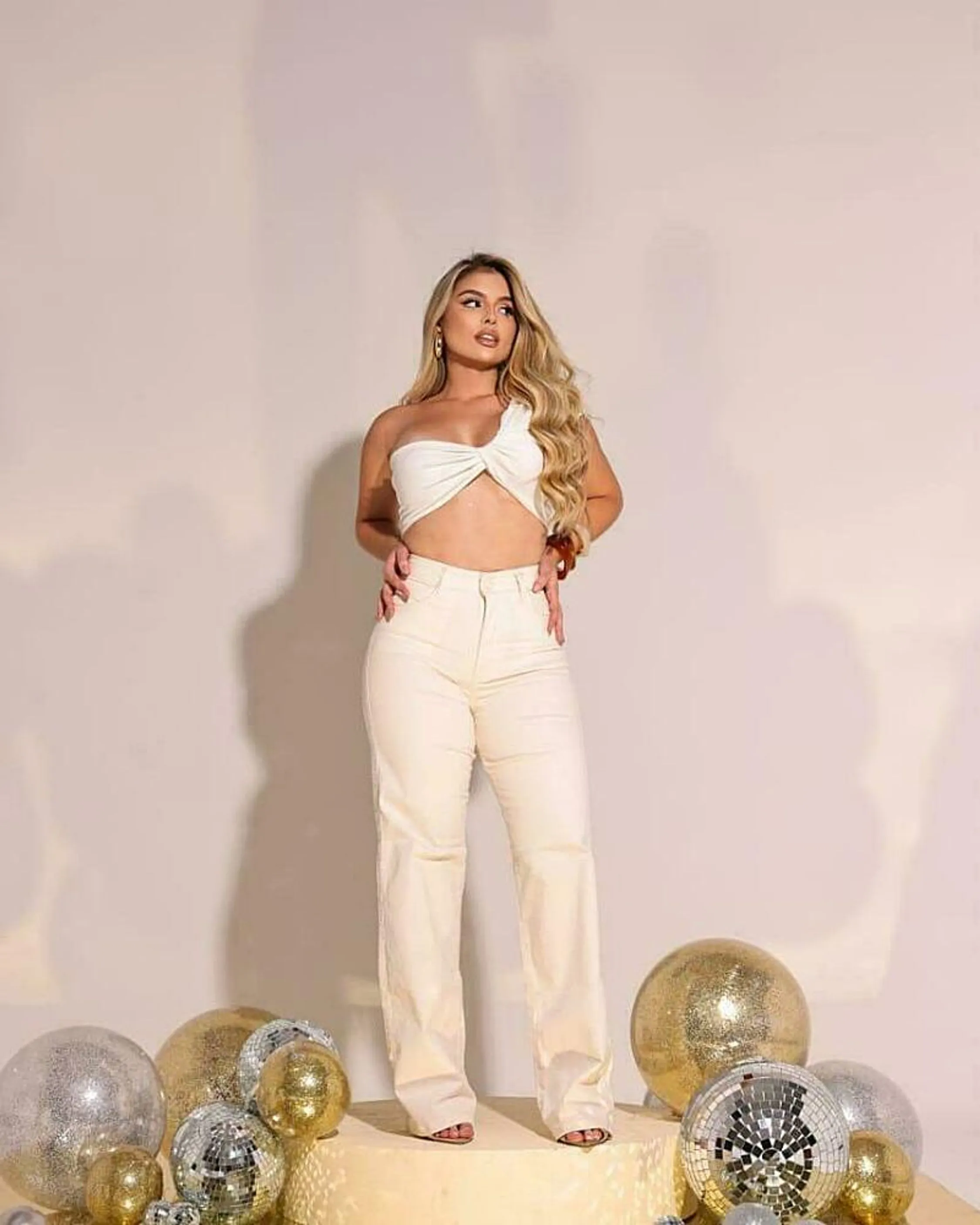 Wideleg Off-White