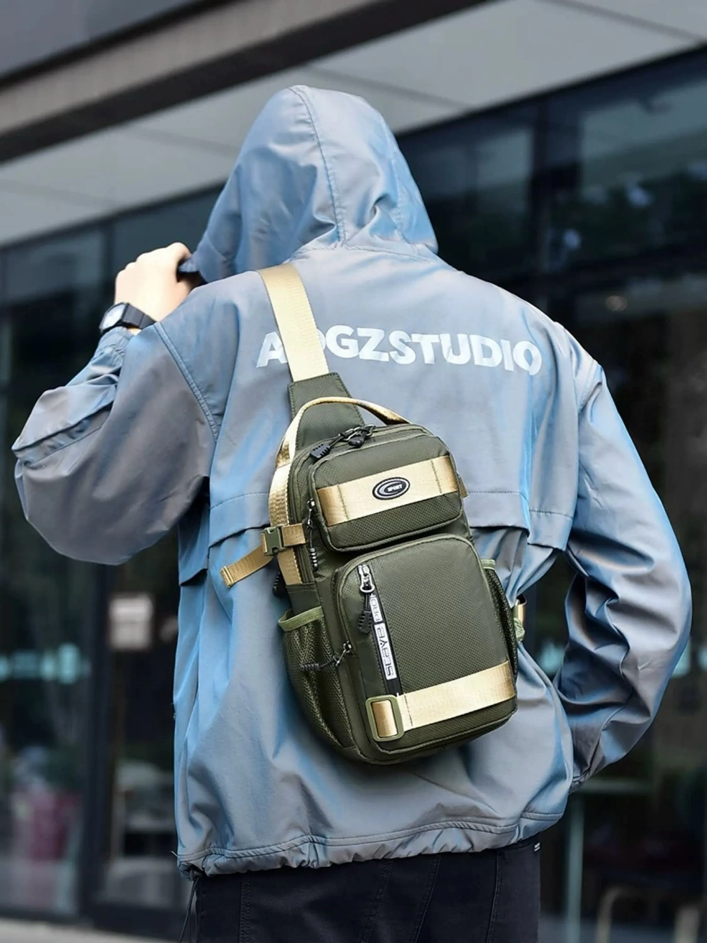 Bolsa Transversal Tática 33cm (resistente à água)