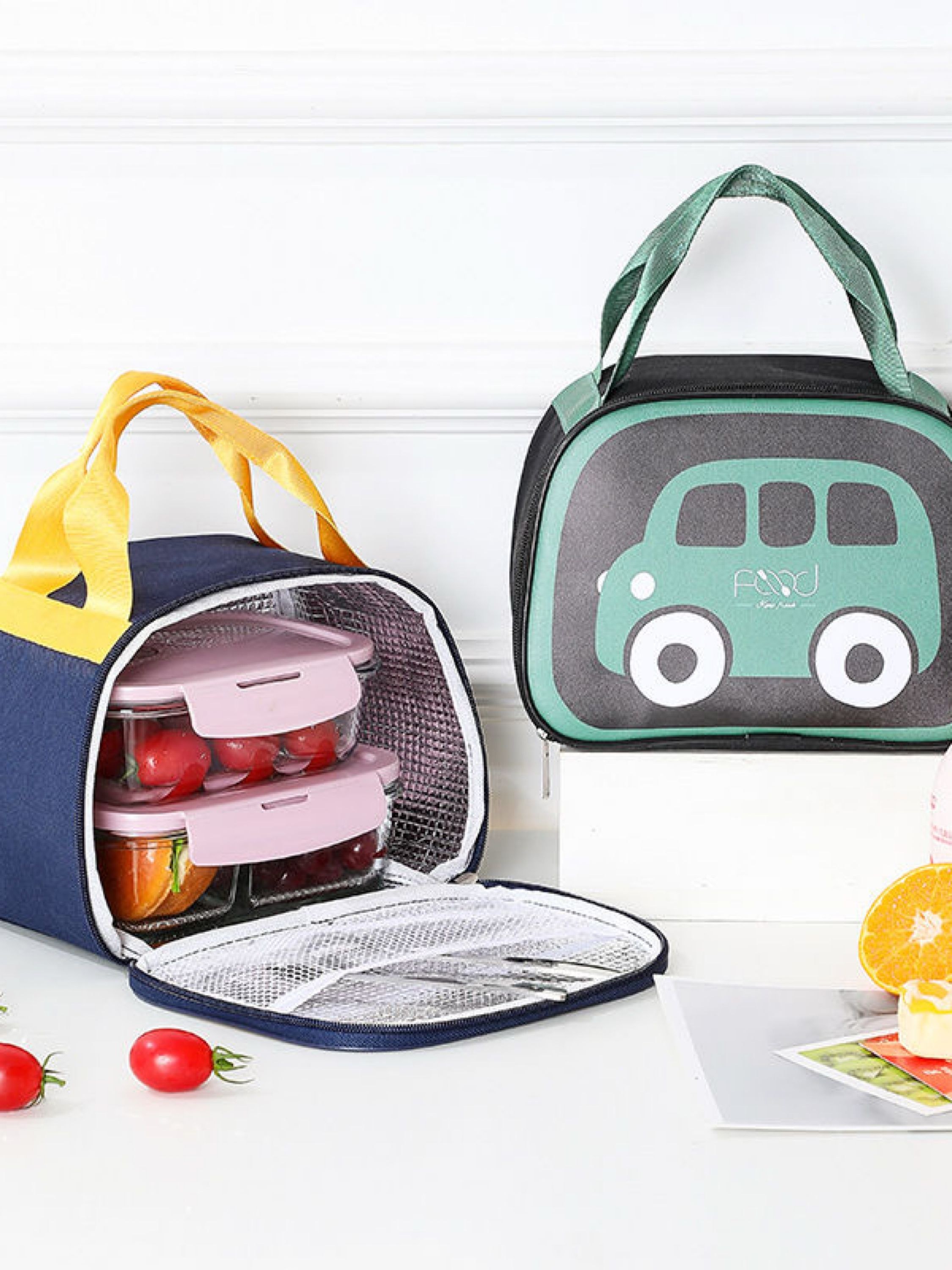 Lancheira Térmica Infantil Carro (Tamanho Grande) A367953