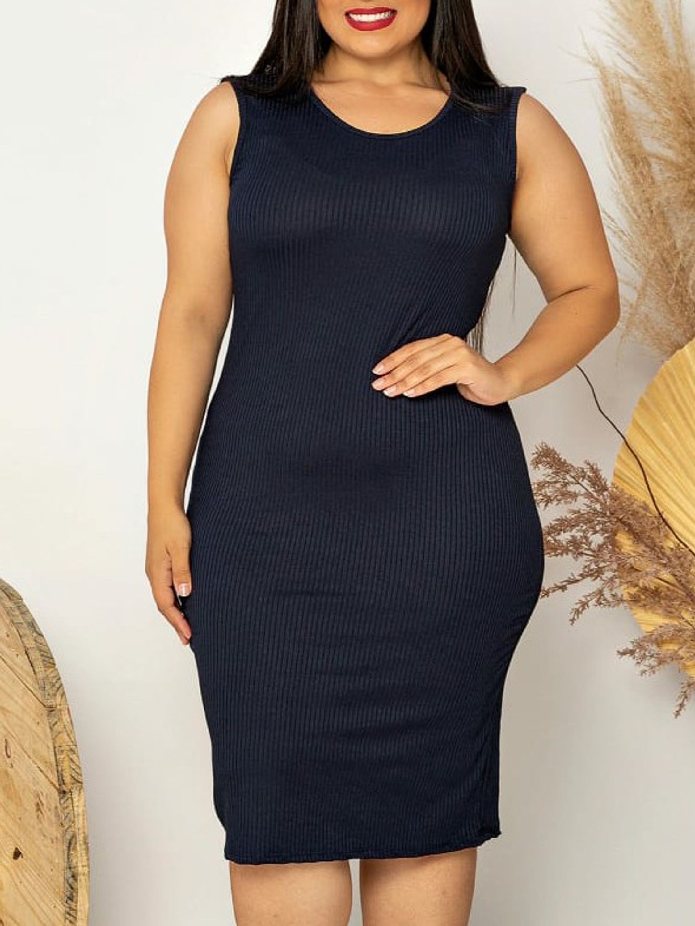 Vestido Midi Regata Coladinho Plus Size