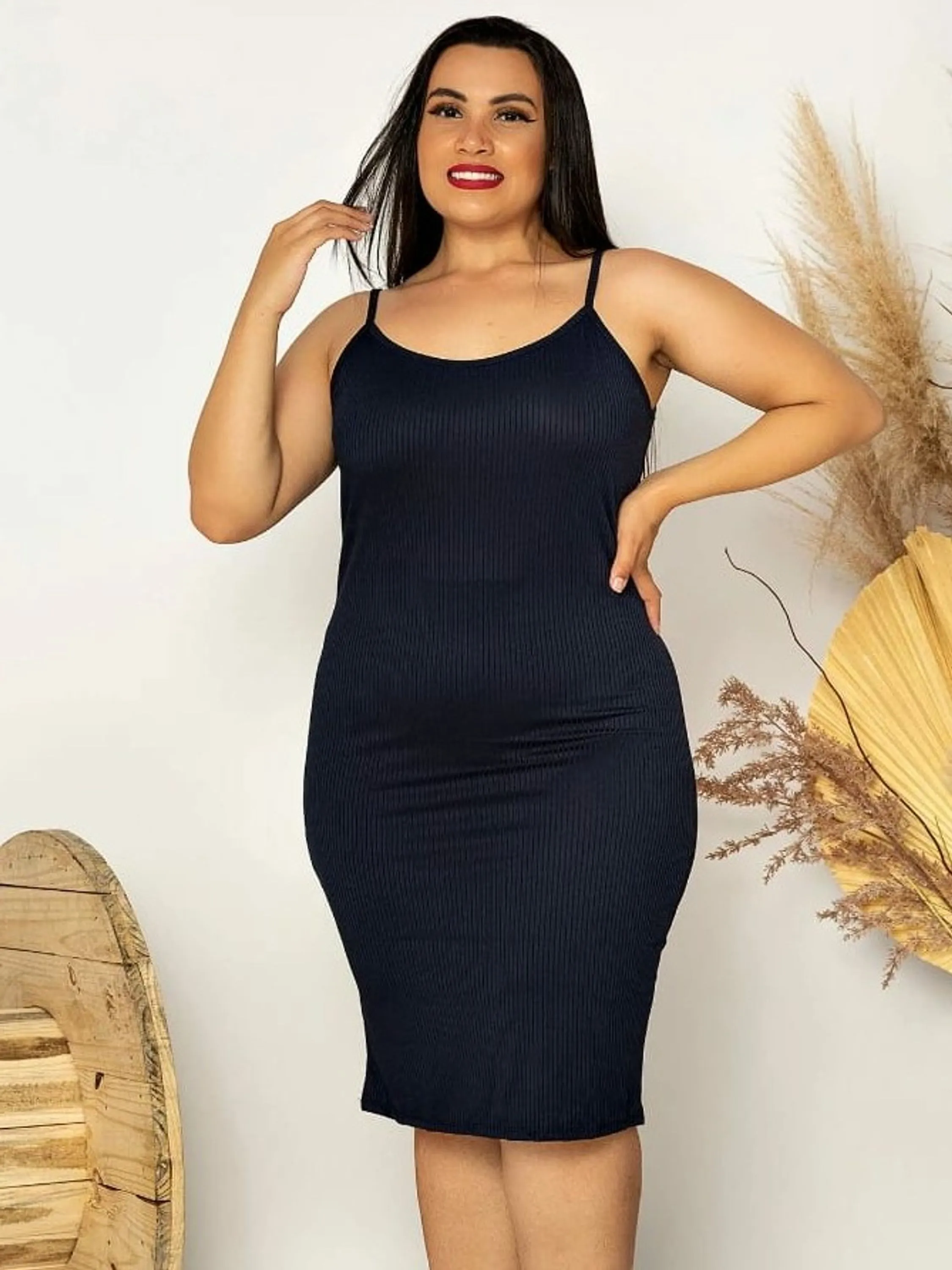 Vestido Midi Tubinho Regata Plus Size