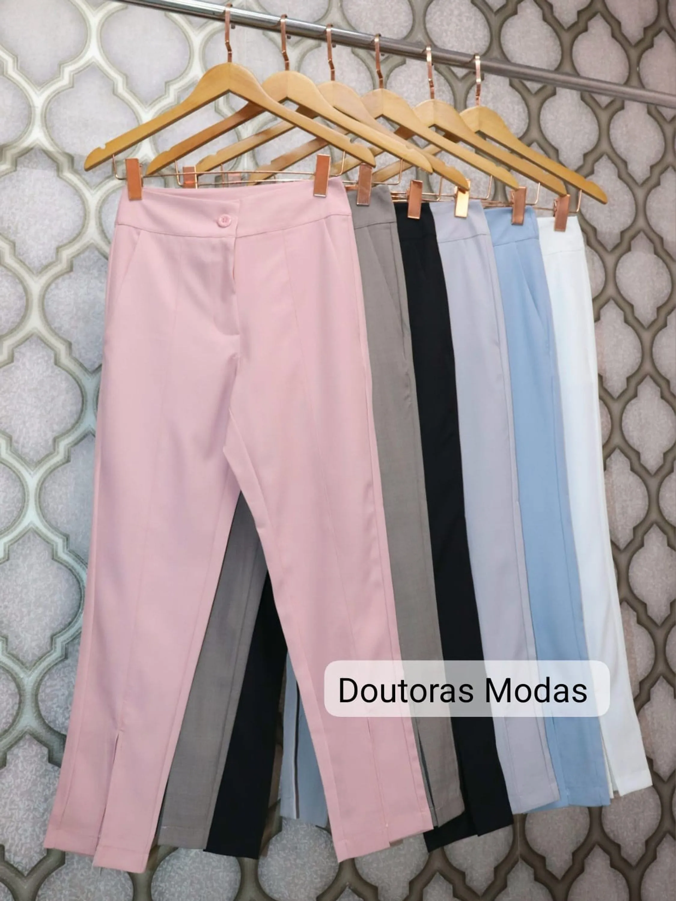 Doutoras Modas Calça Capri com Corte na Barra Verão LT212