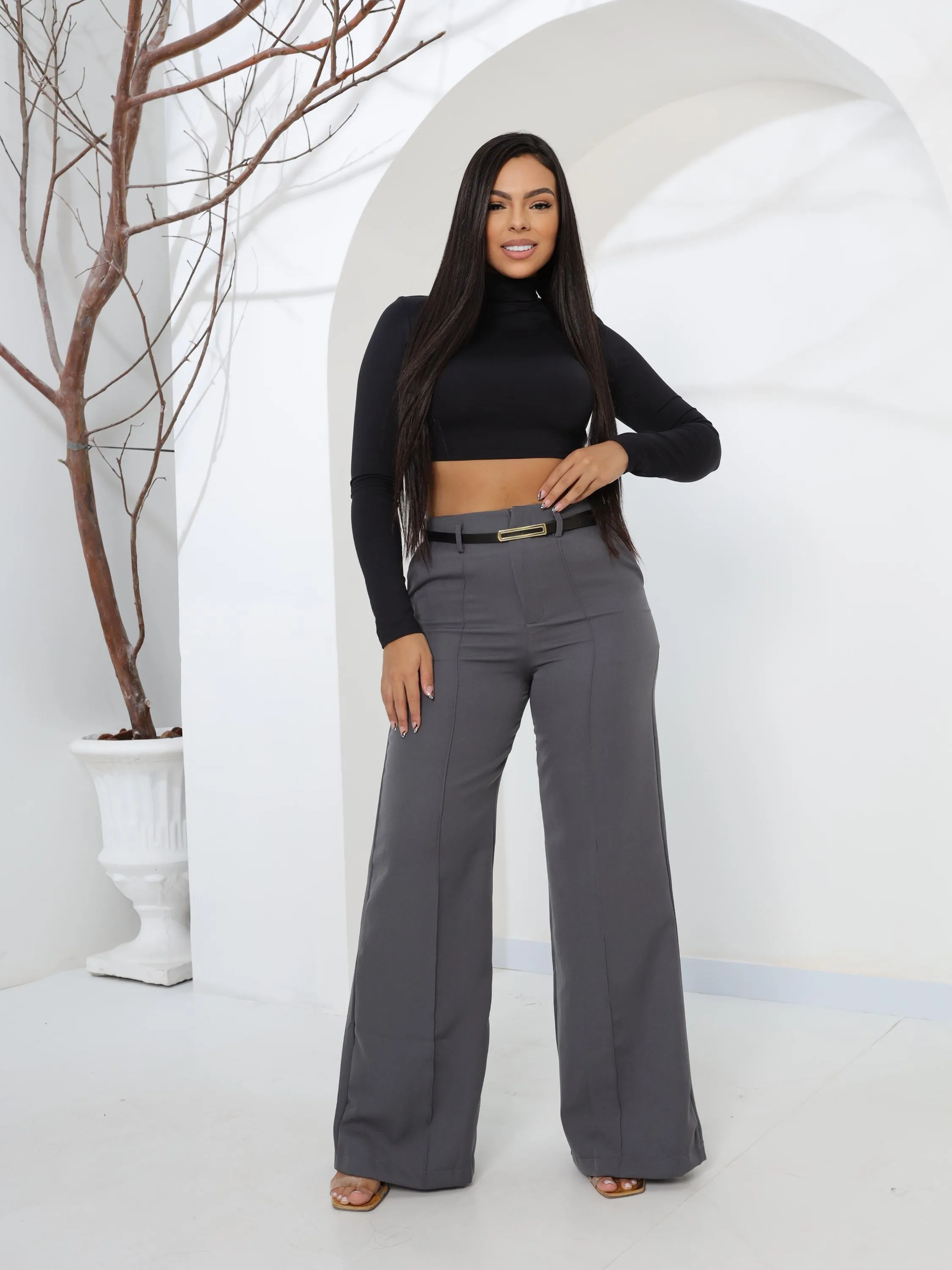 Calça Alfaiataria Pantalona Wide Leg com cinto