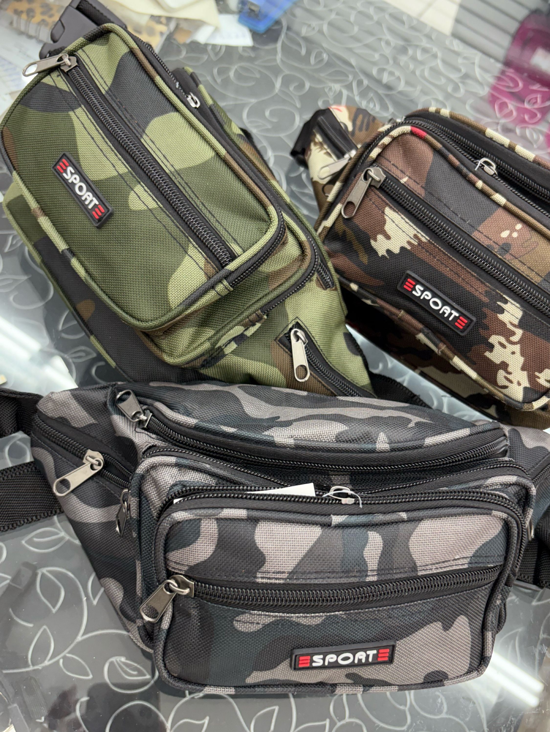 Envio Alaetorio Pochete camuflada com 5 zíperes AL-301