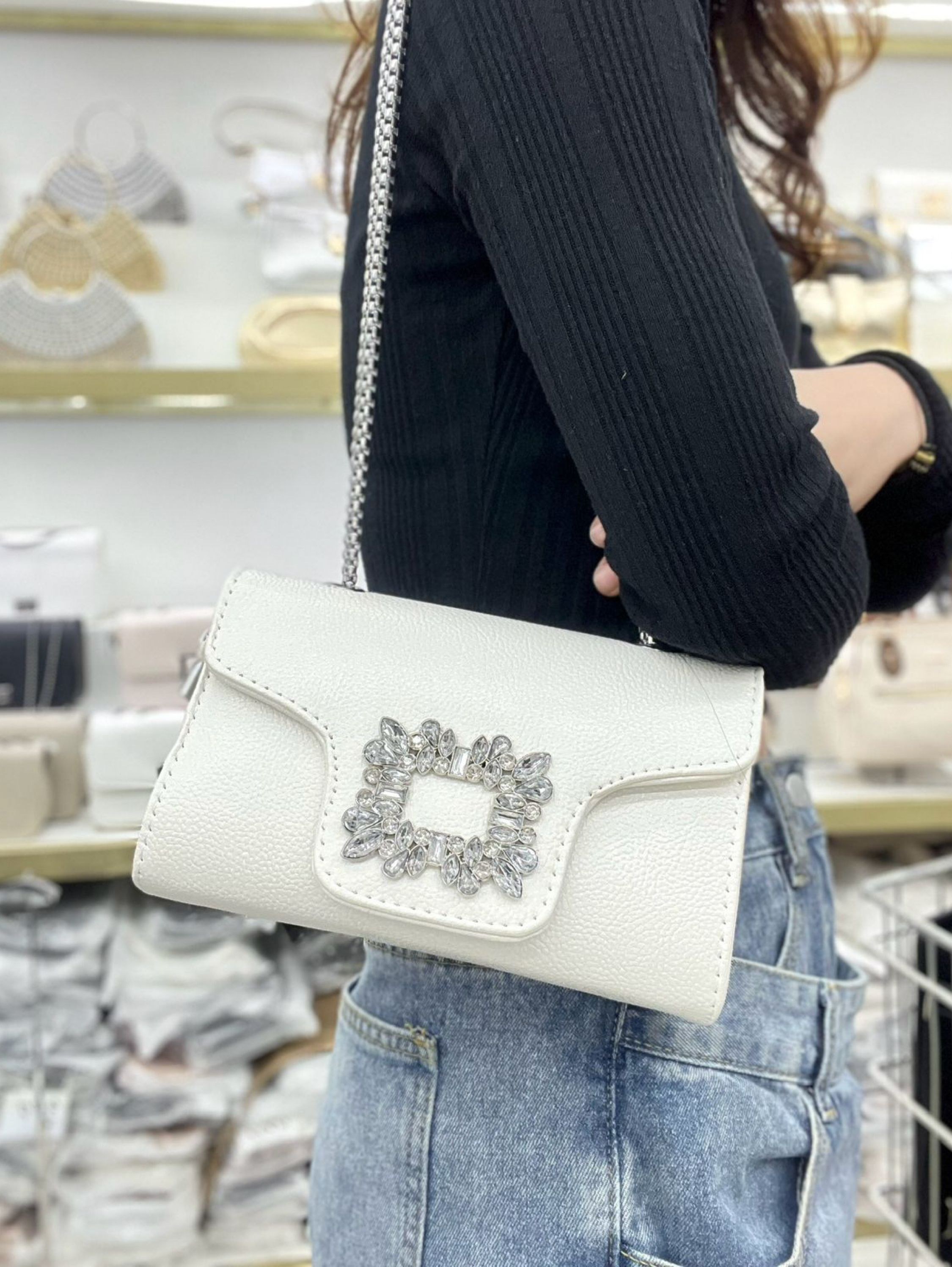 Bolsa tiracolo com alça de corrente AL-1256