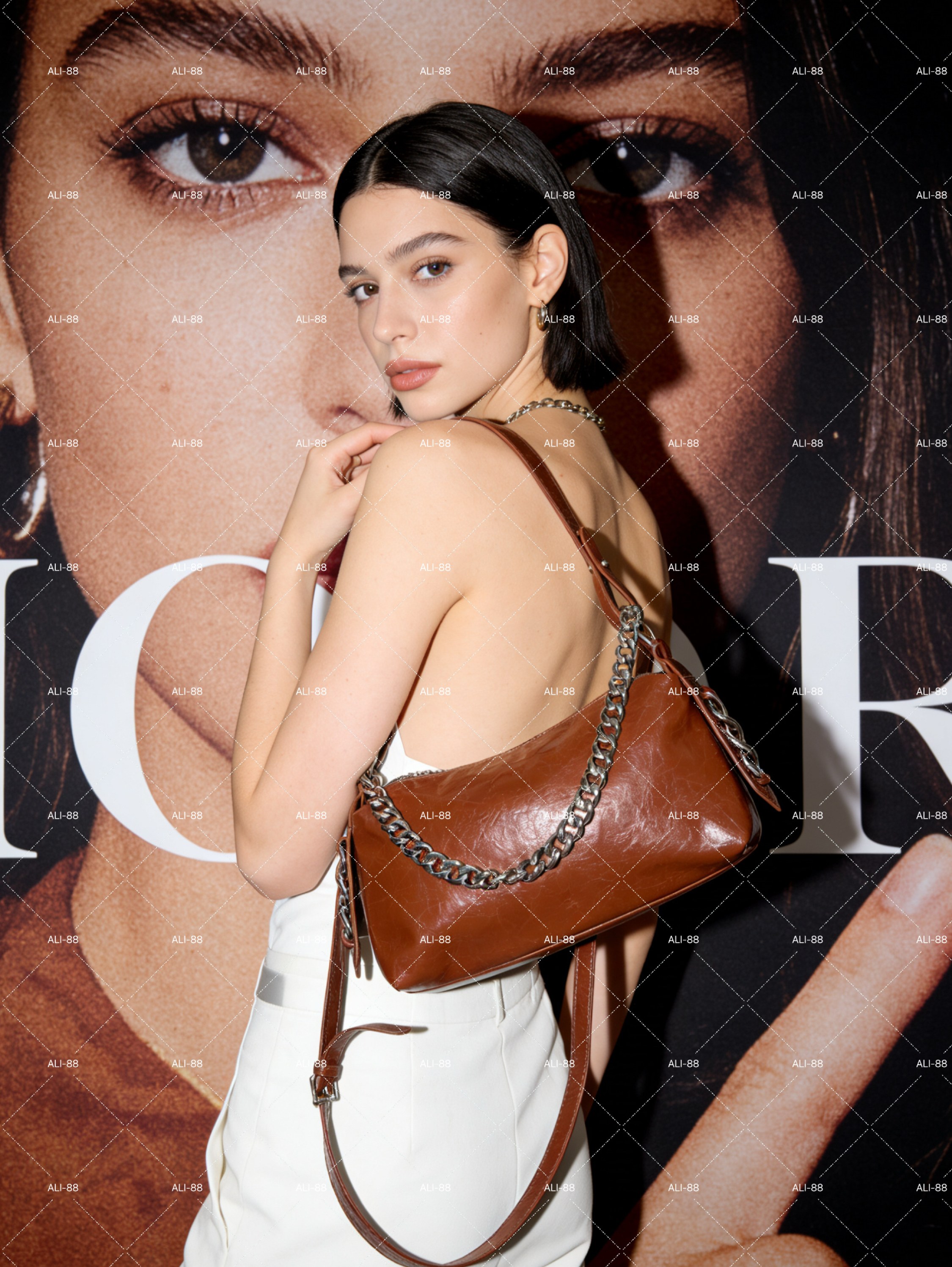 Bolsa metalizada com 3 alças bem chic AL-1392