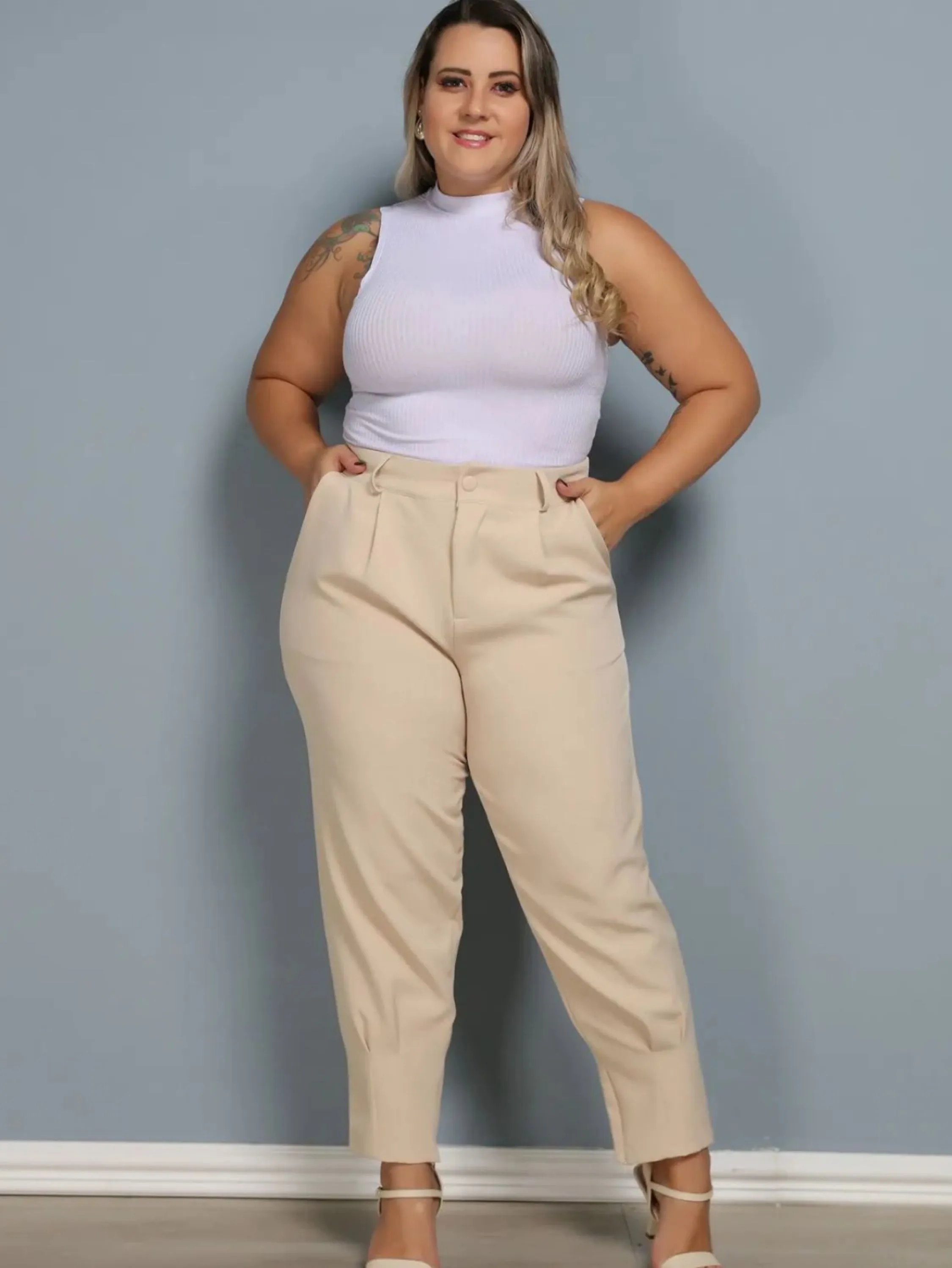 calca cenoura plus size