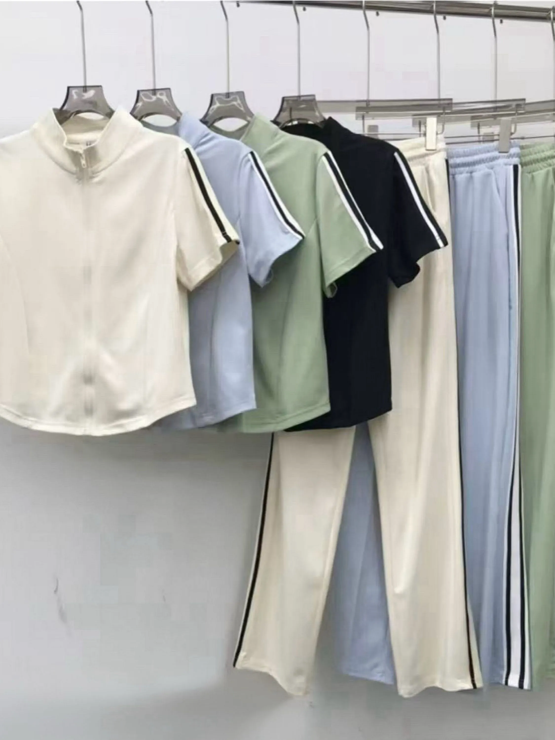 Conjunto com zíper