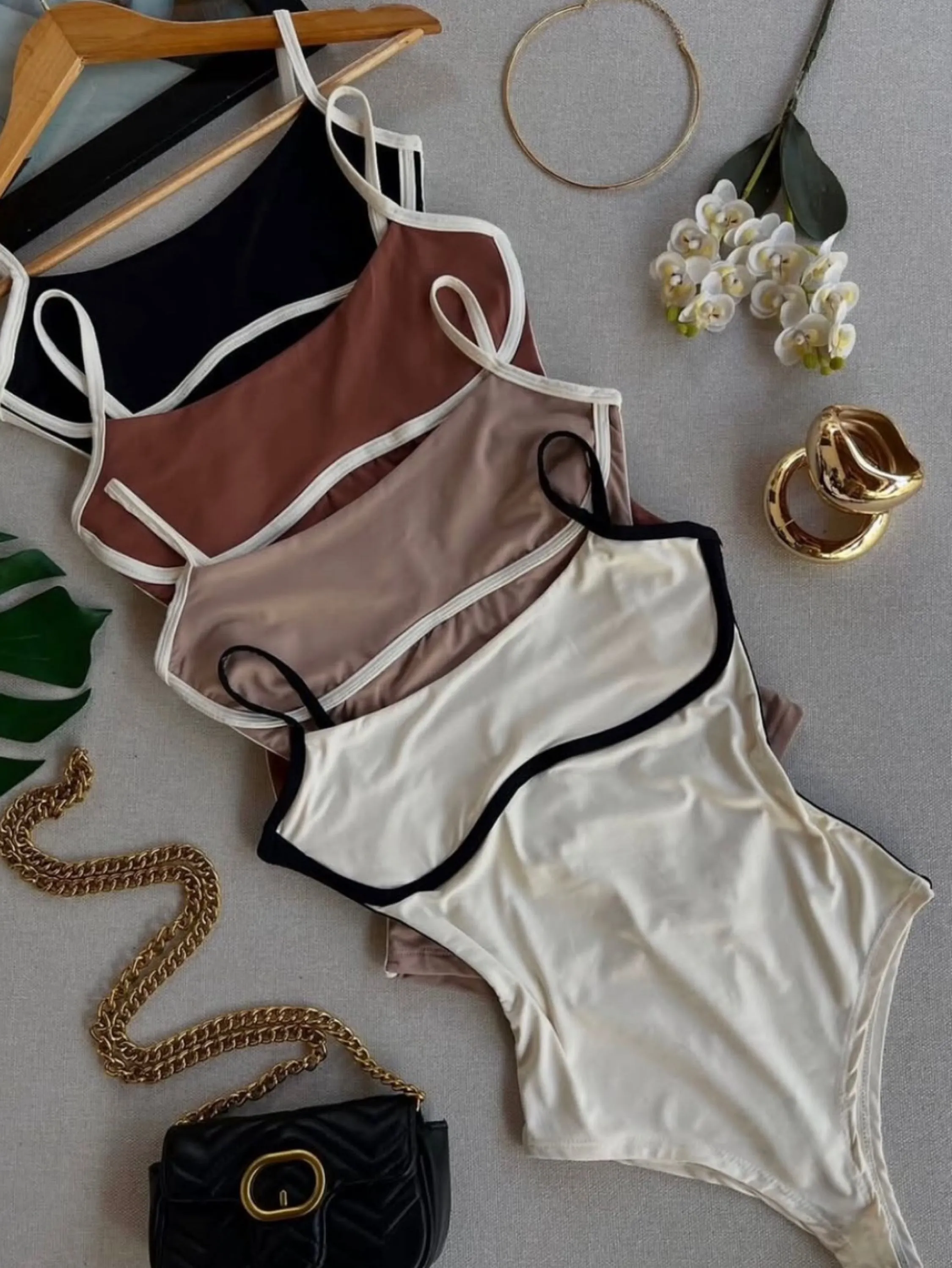 BODY BICOLOR