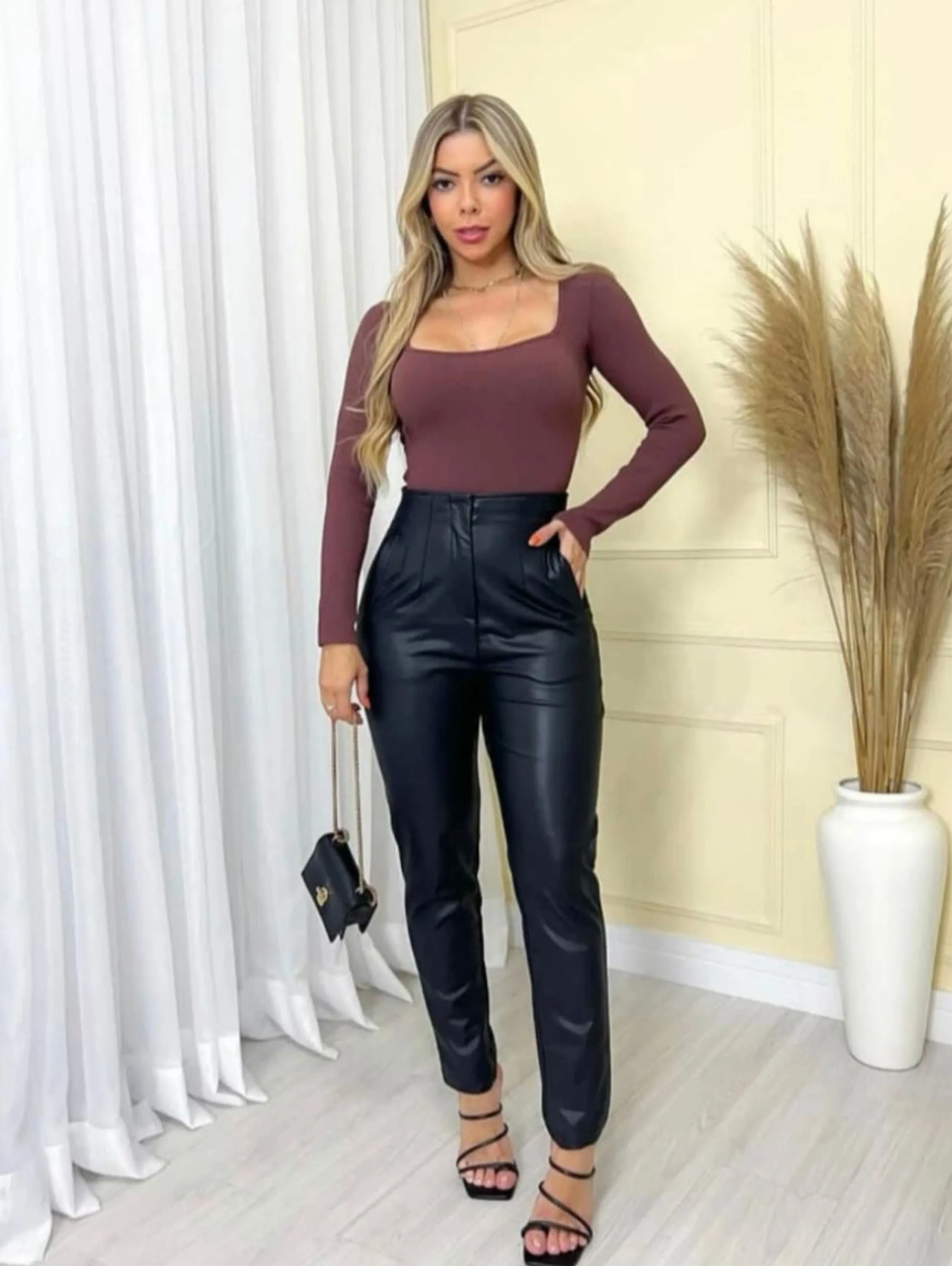 CALÇA ZARA COURINO