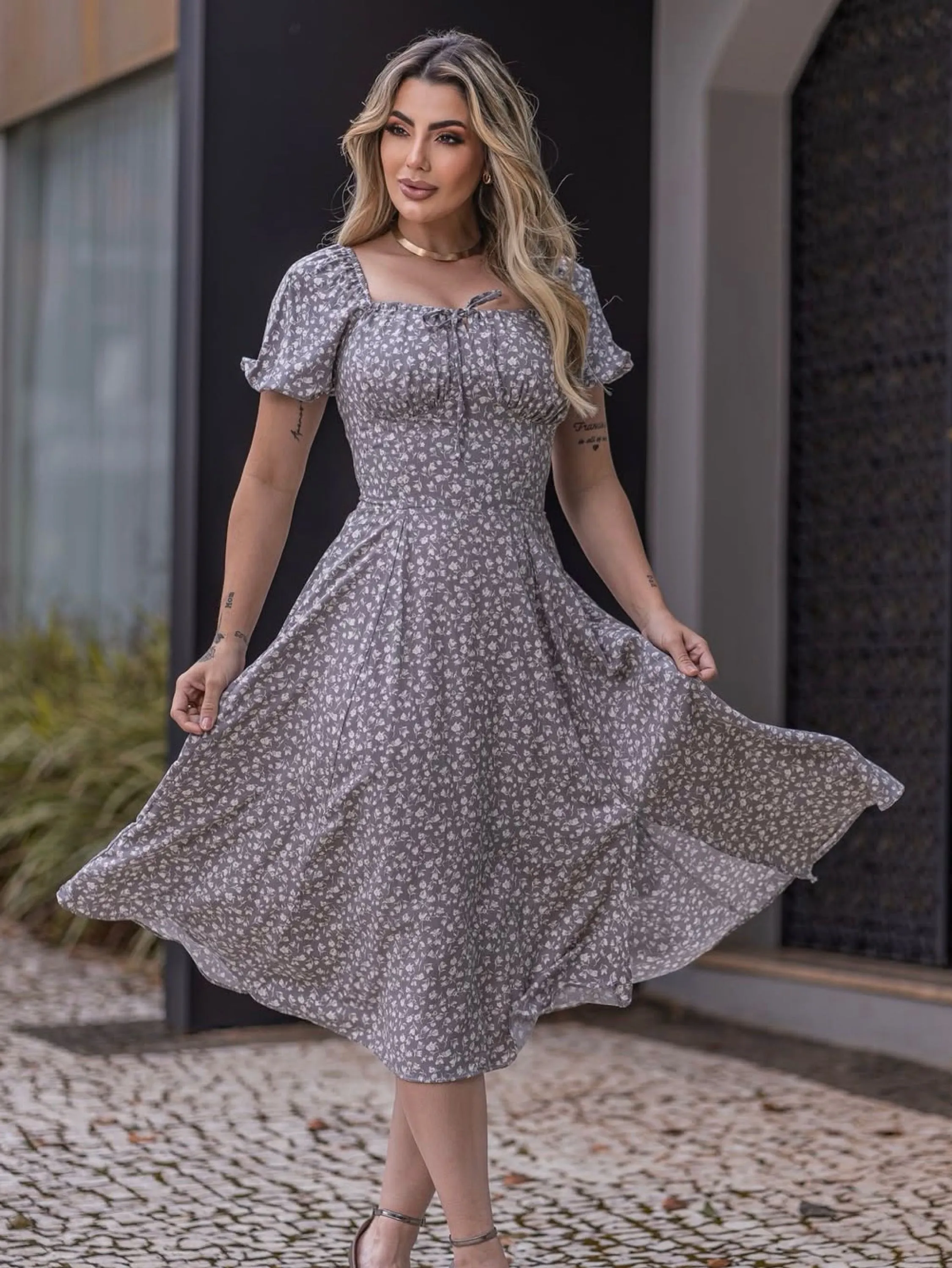 VESTIDO MIDI MANGA CURTA VISCOLINHO