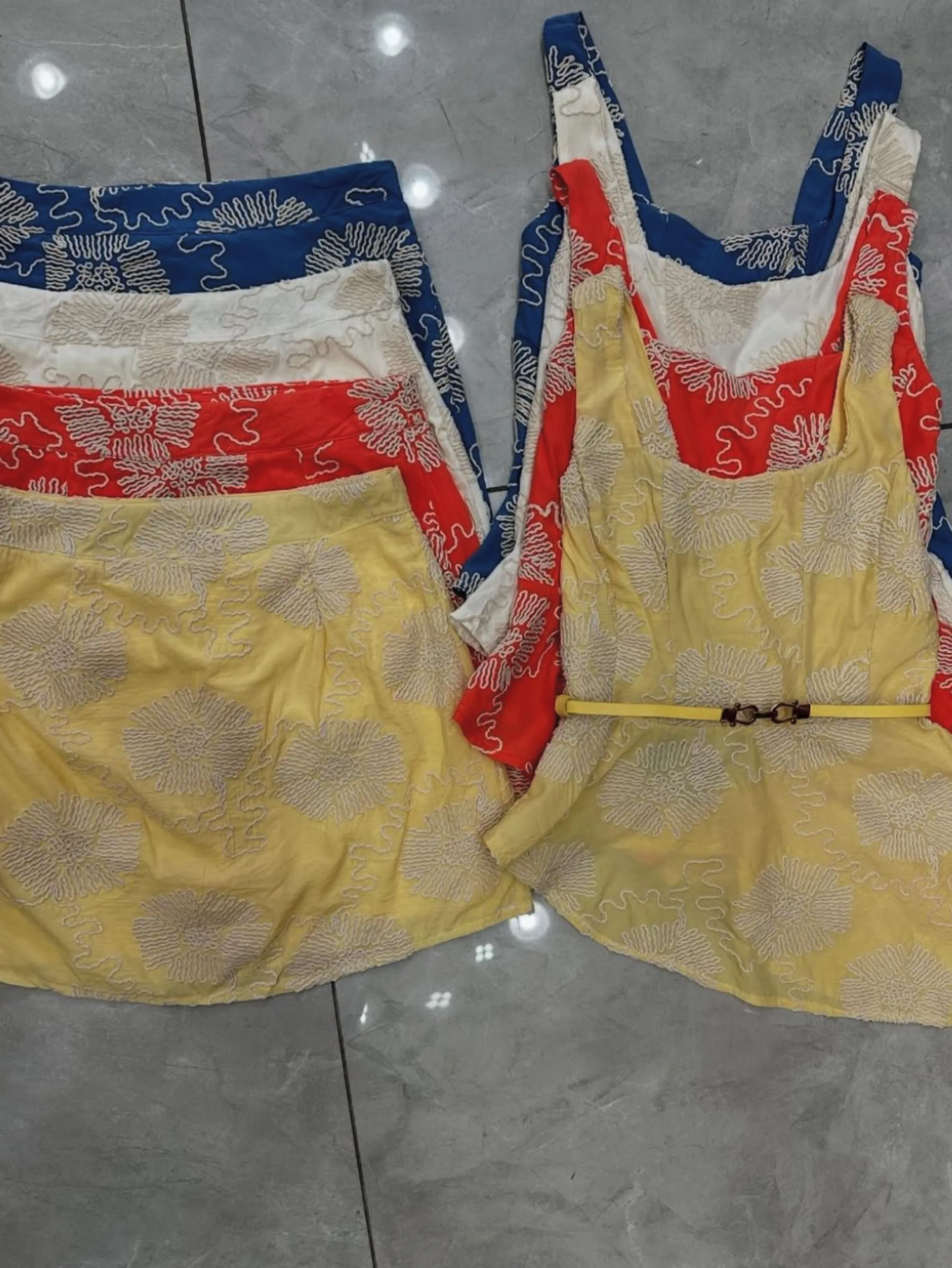 Conjunto saia