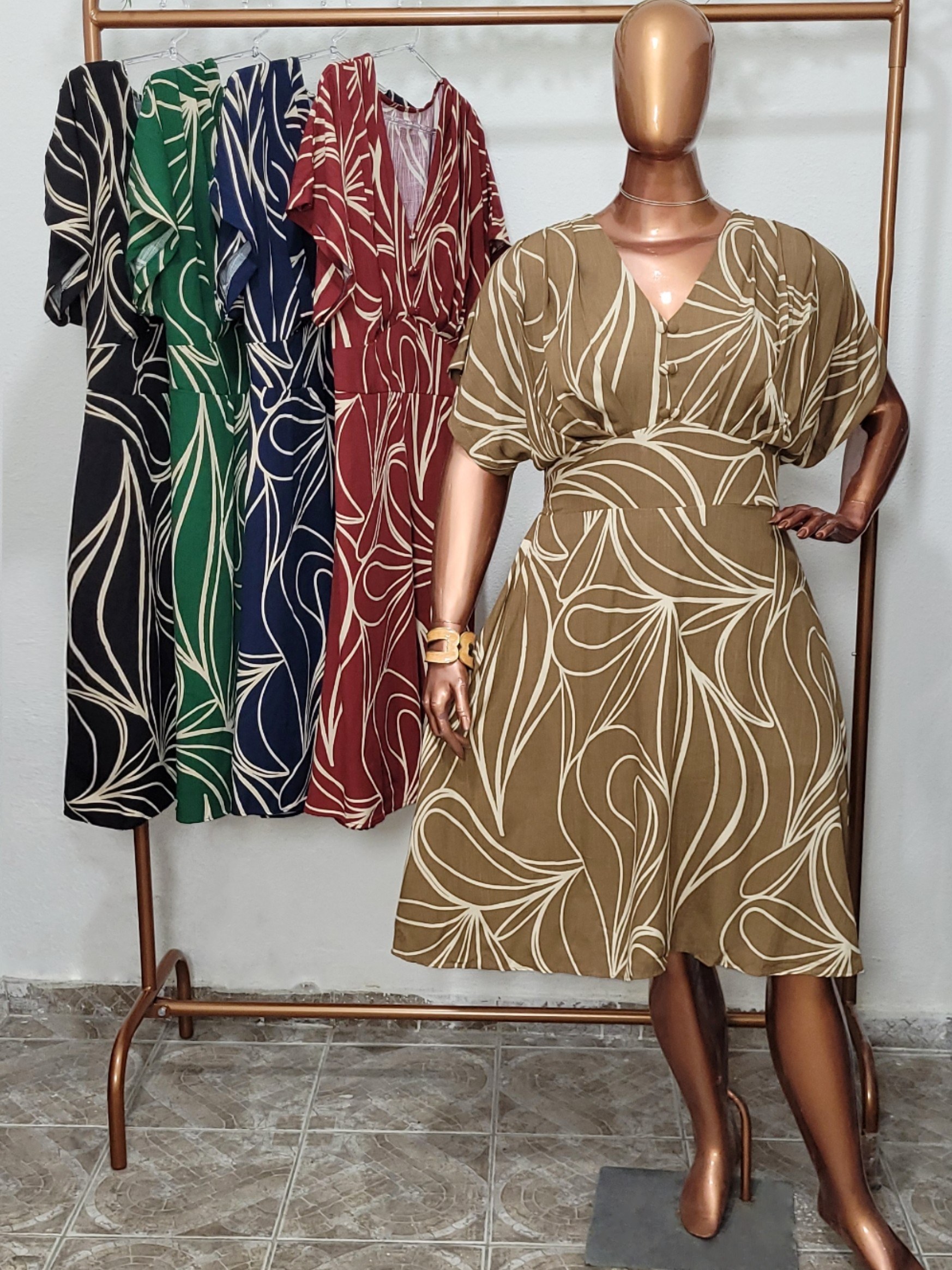 Vestido Manga Morcego Midi