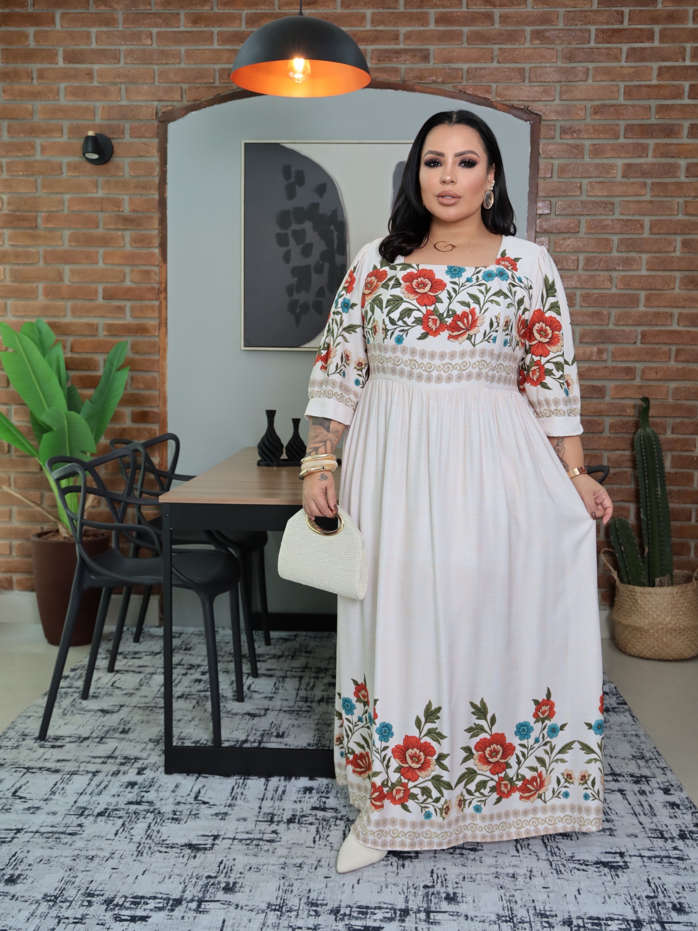 Vestido Decote Quadrado Longo