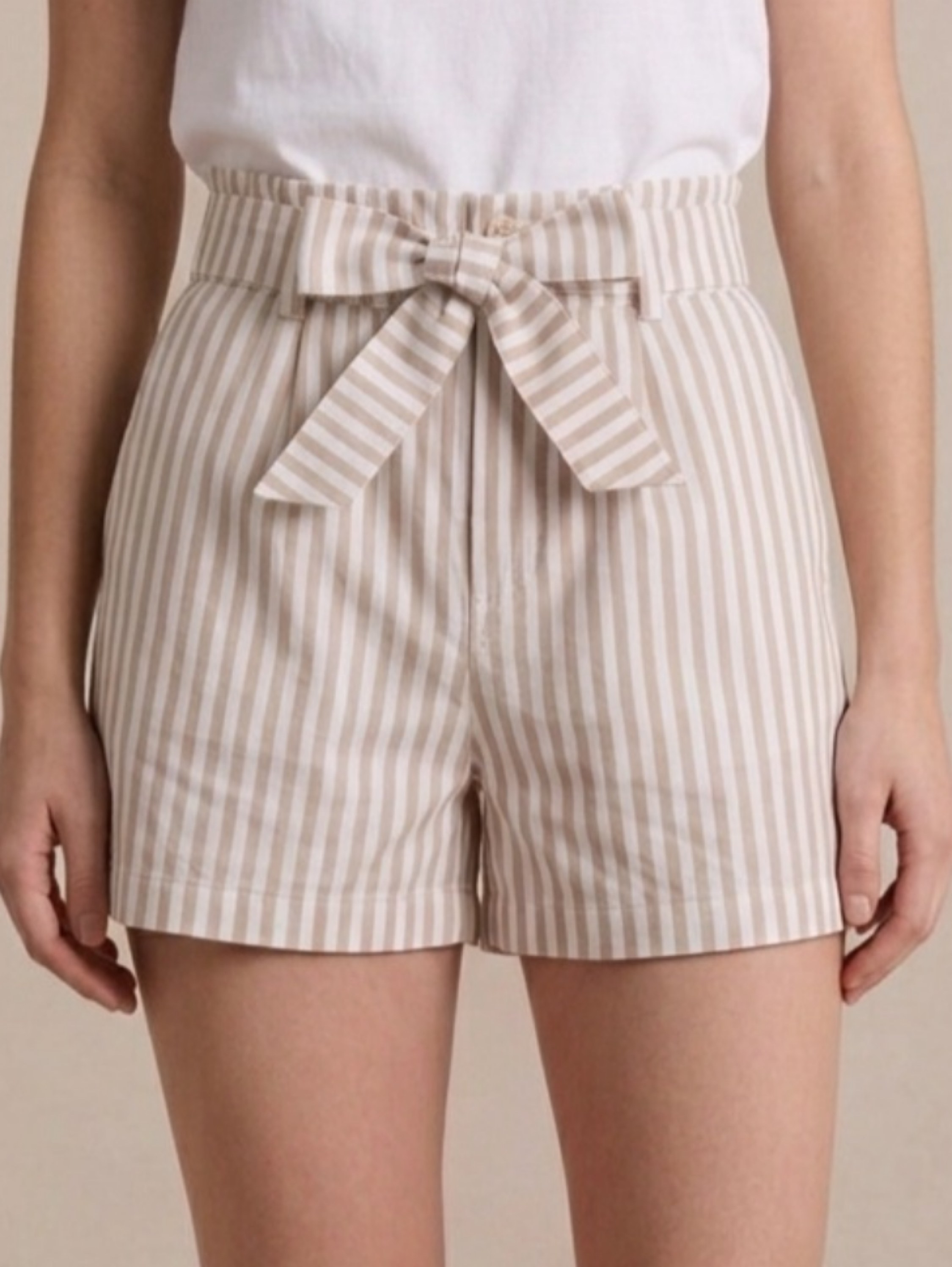 Shorts Listras Laço Juvenil