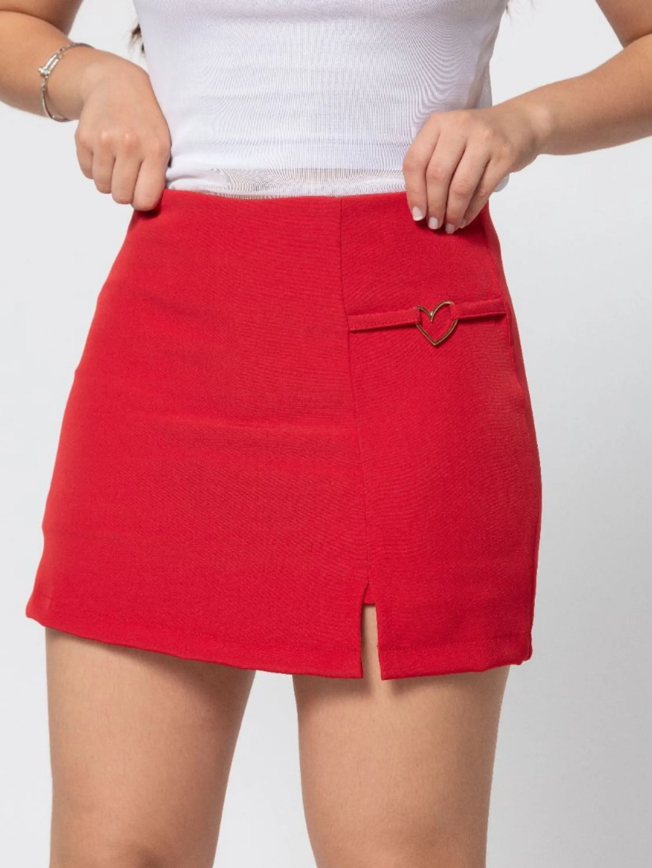 Shorts saia coração Juvenil