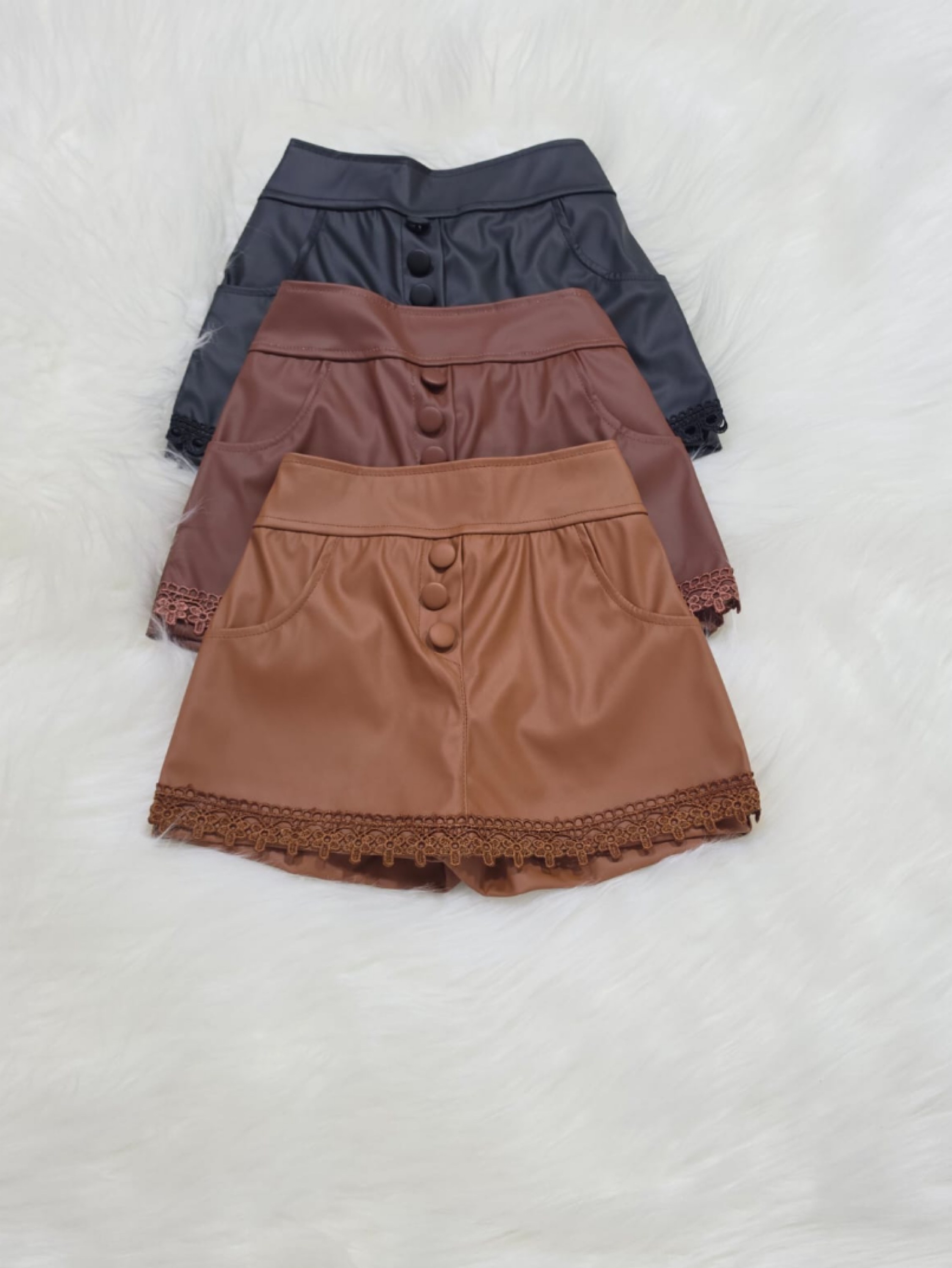 Shorts Saia Couro Renda Infantil