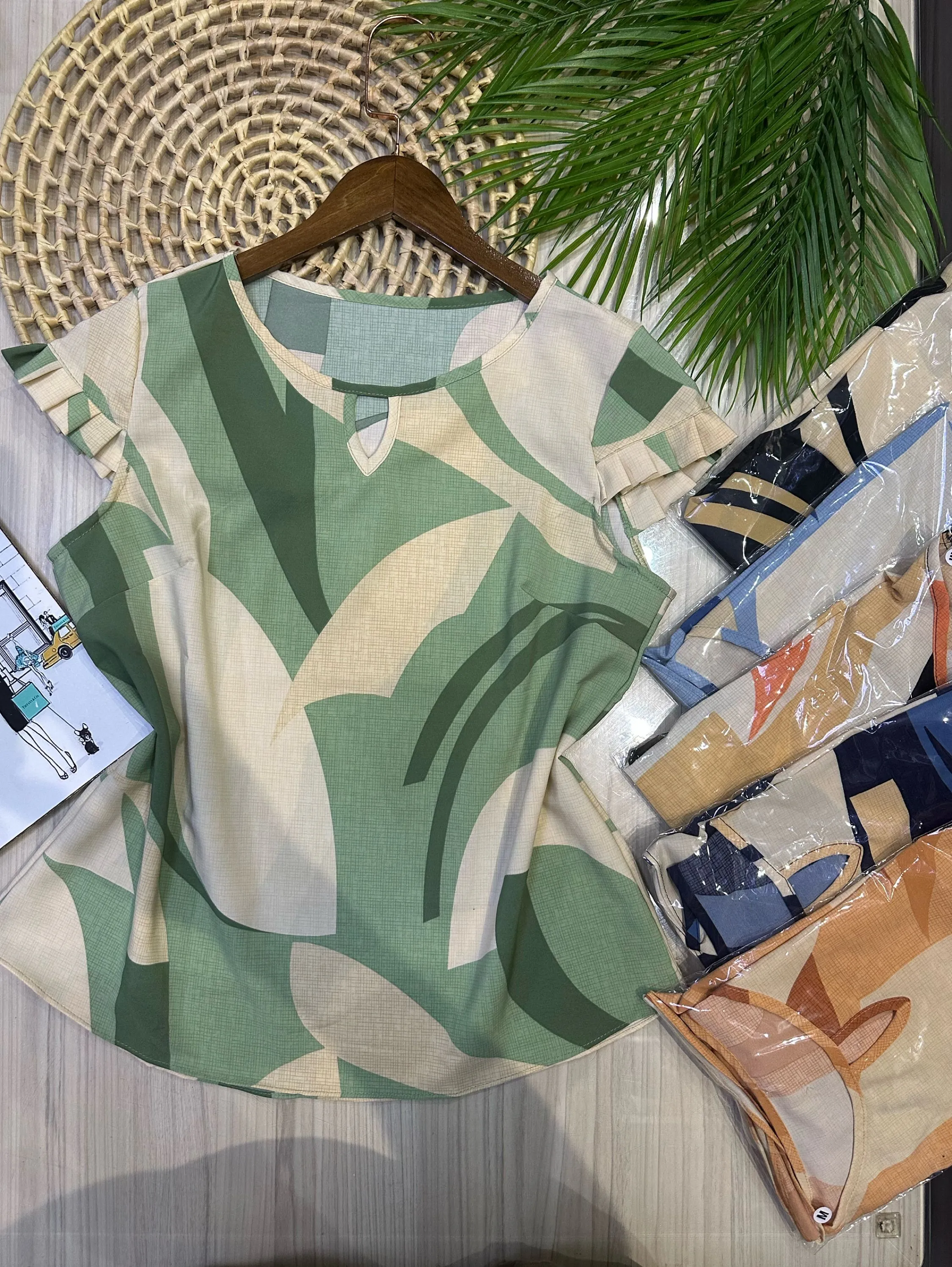 Blusa manga tecido crepinho estampa variado Mayaa modas