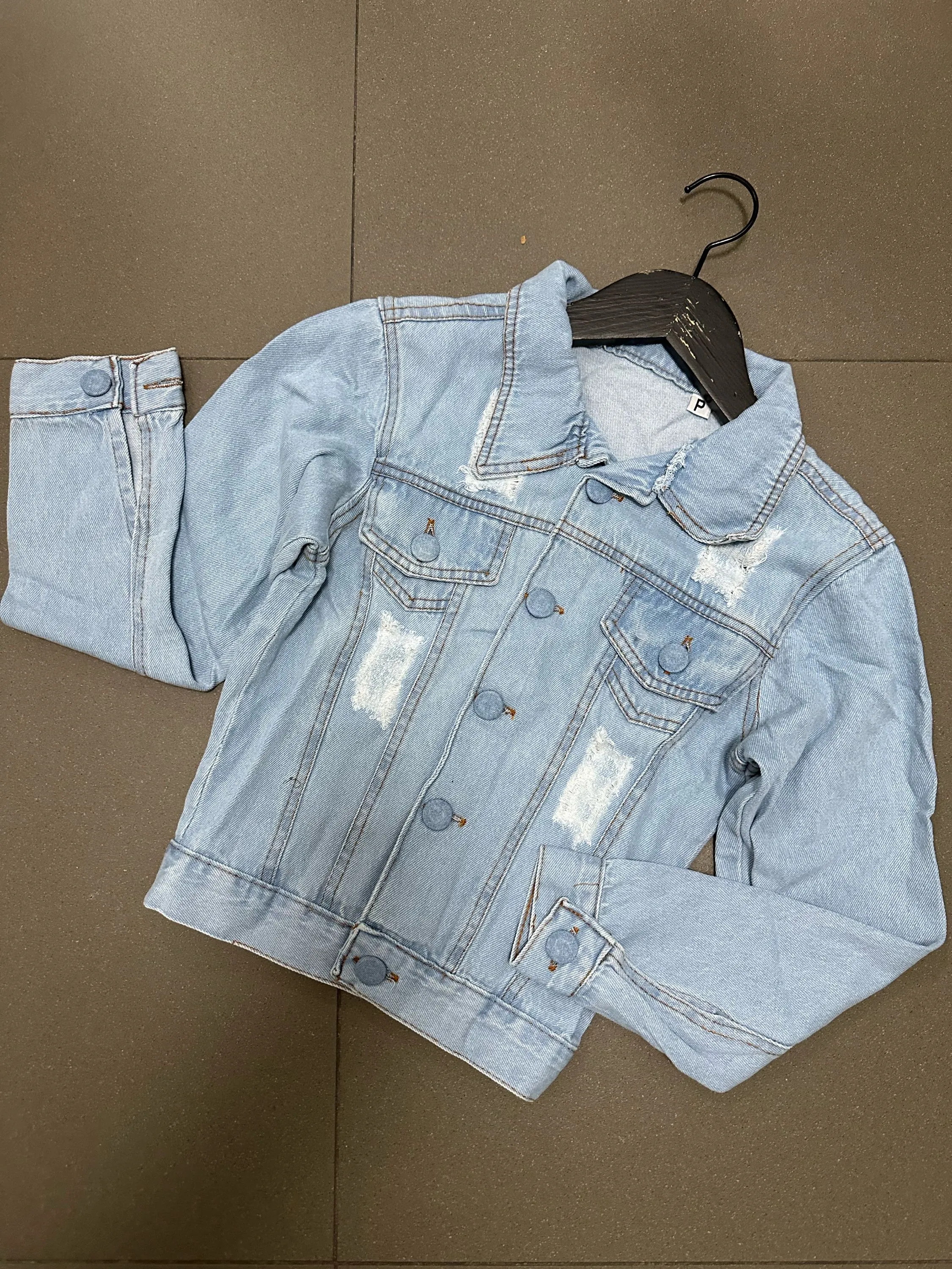 Jaqueta jeans feminina manga longa