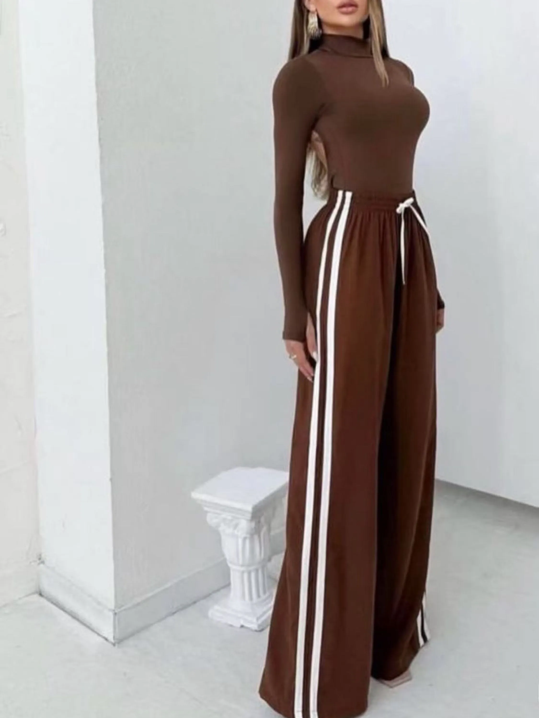 Calça pantalonas tecido duna