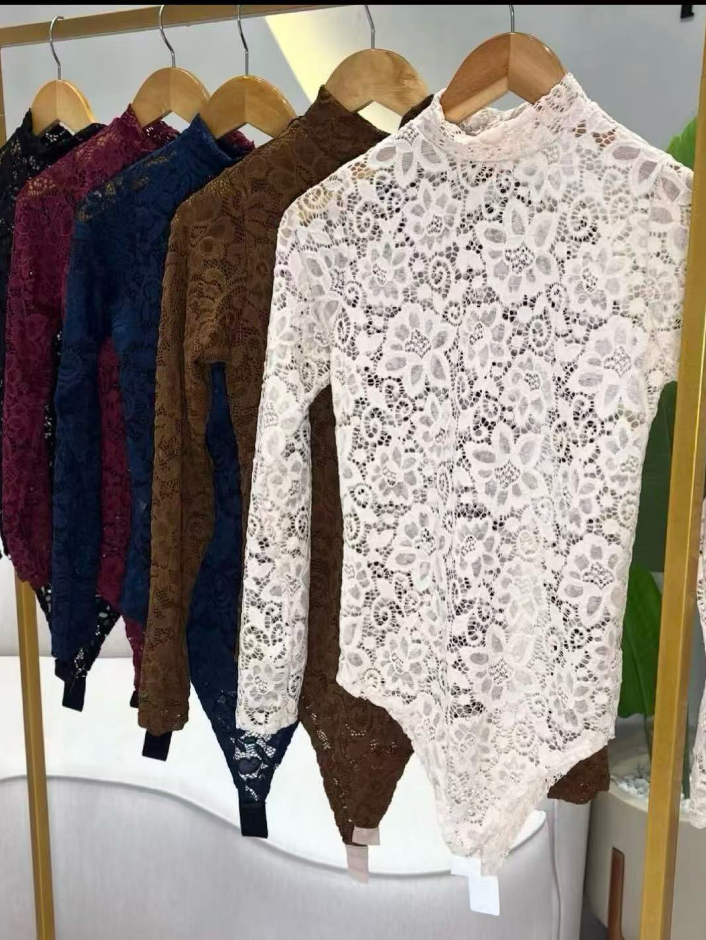 Body tule Maya modas