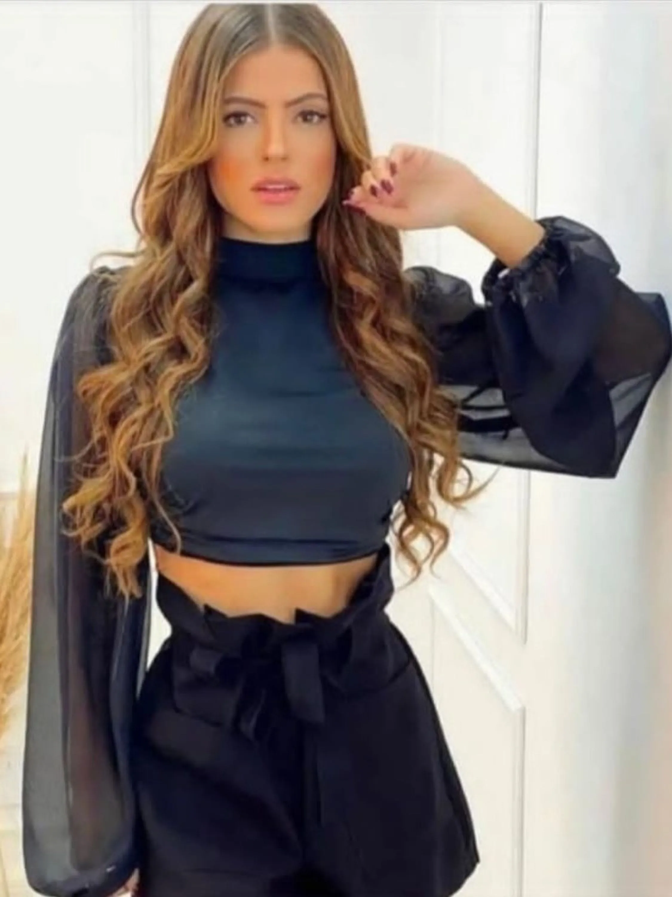 Cropped Julieta