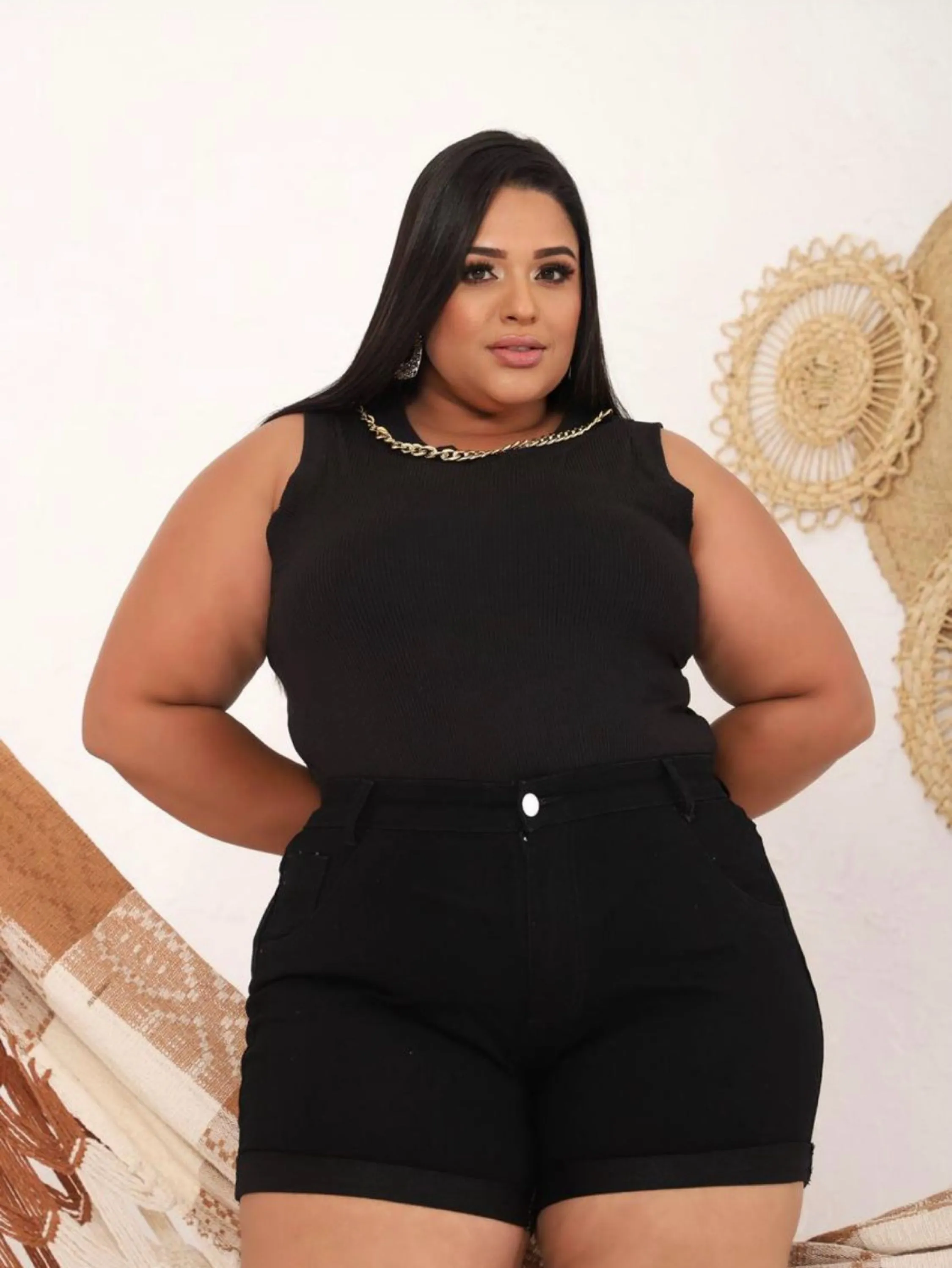 Short jeans plus size com lycra